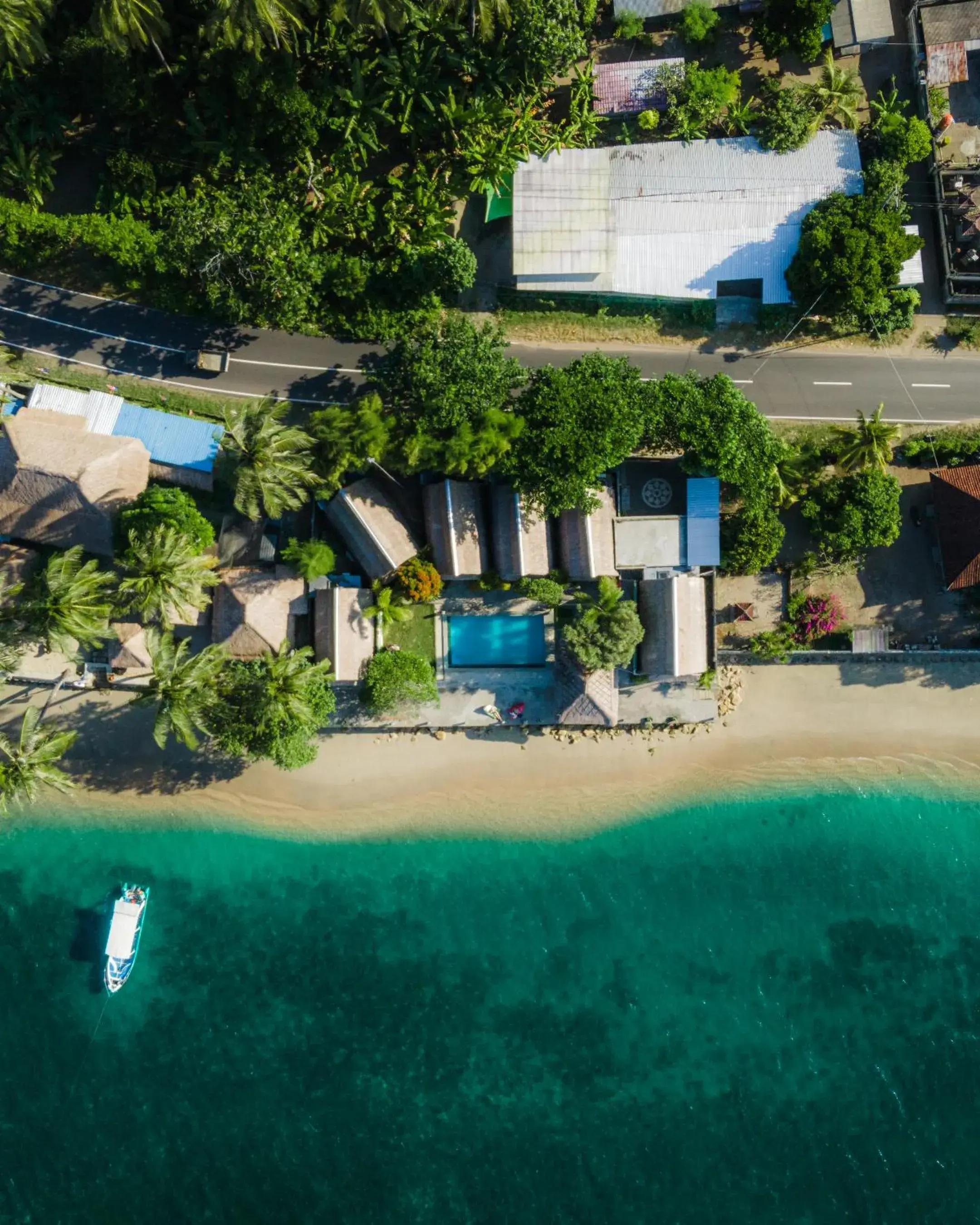 Property building in Krisna Bungalows and Restaurant Property building in Krisna Bungalows and Restaurant