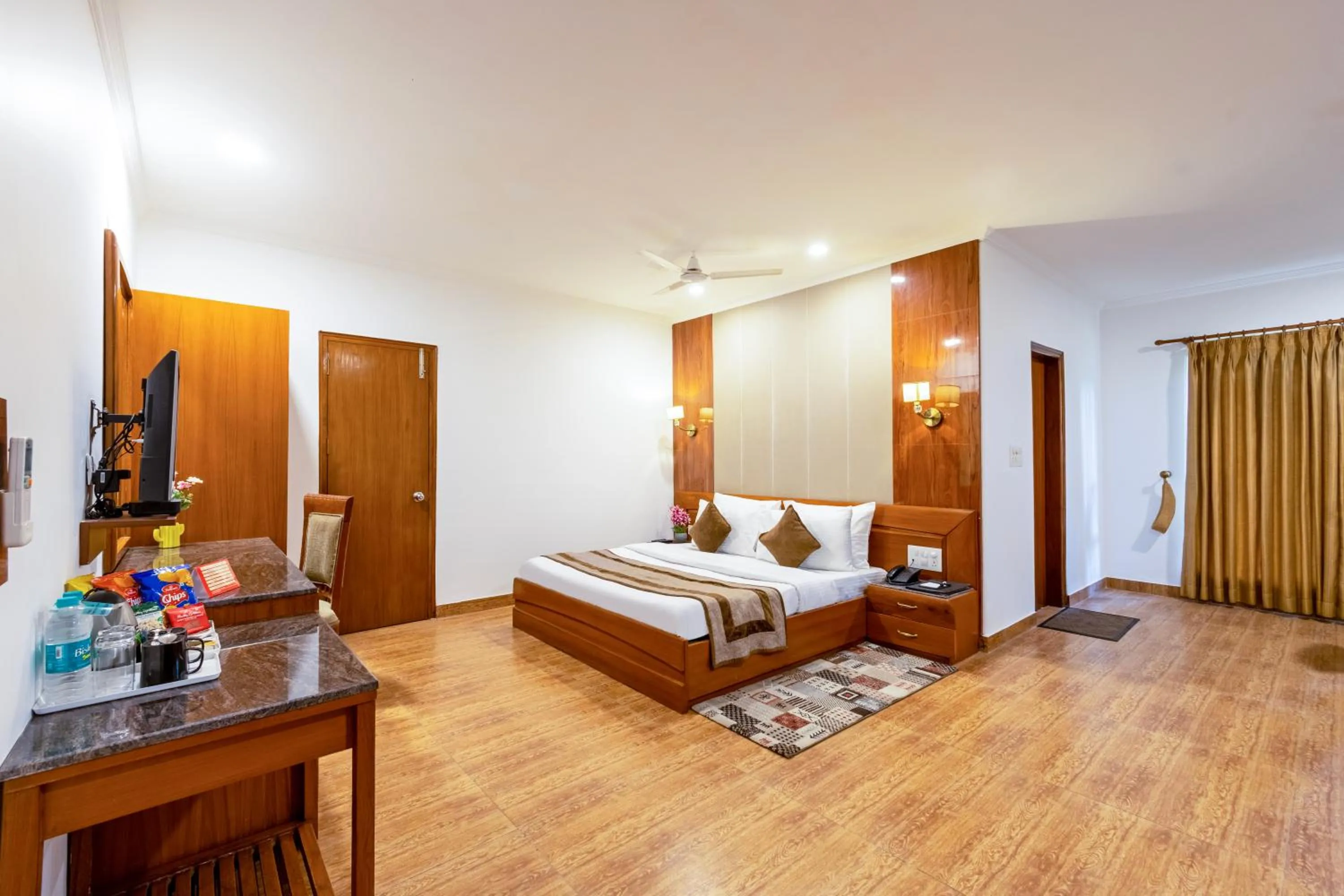 Bed in Aapno Ghar Resort & Amusement Park