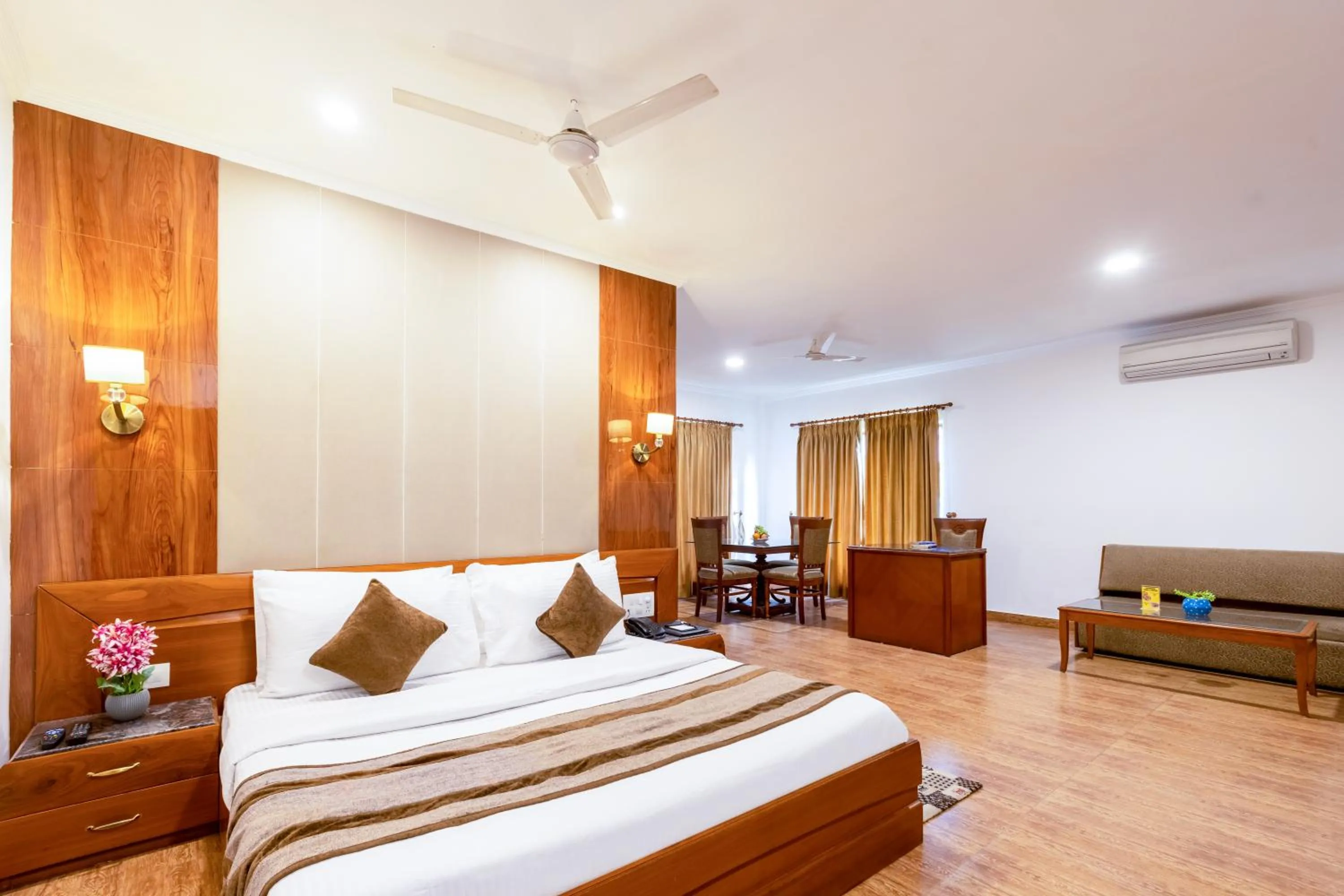 Bed in Aapno Ghar Resort & Amusement Park