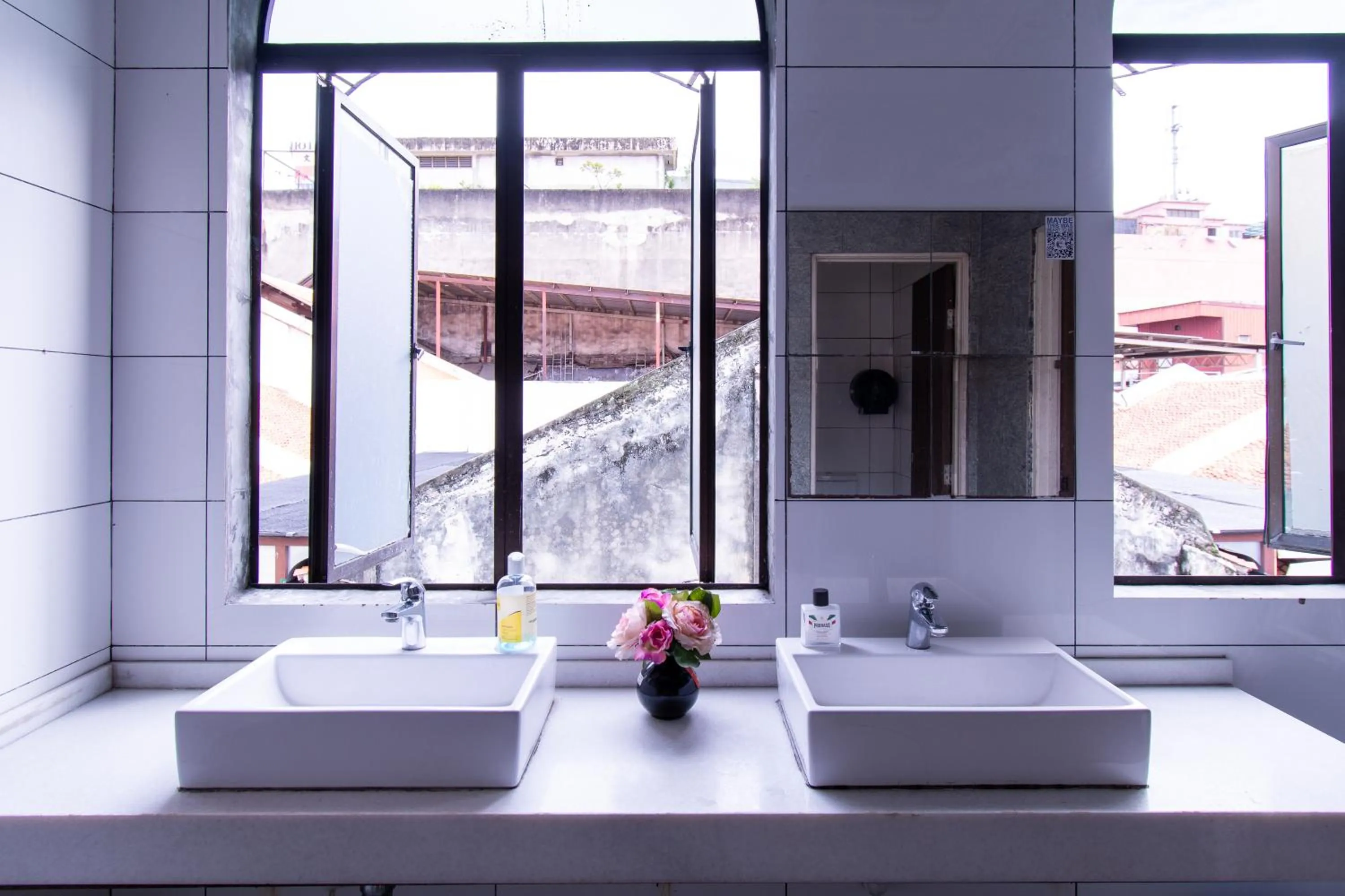 Travel Hub Highstreet