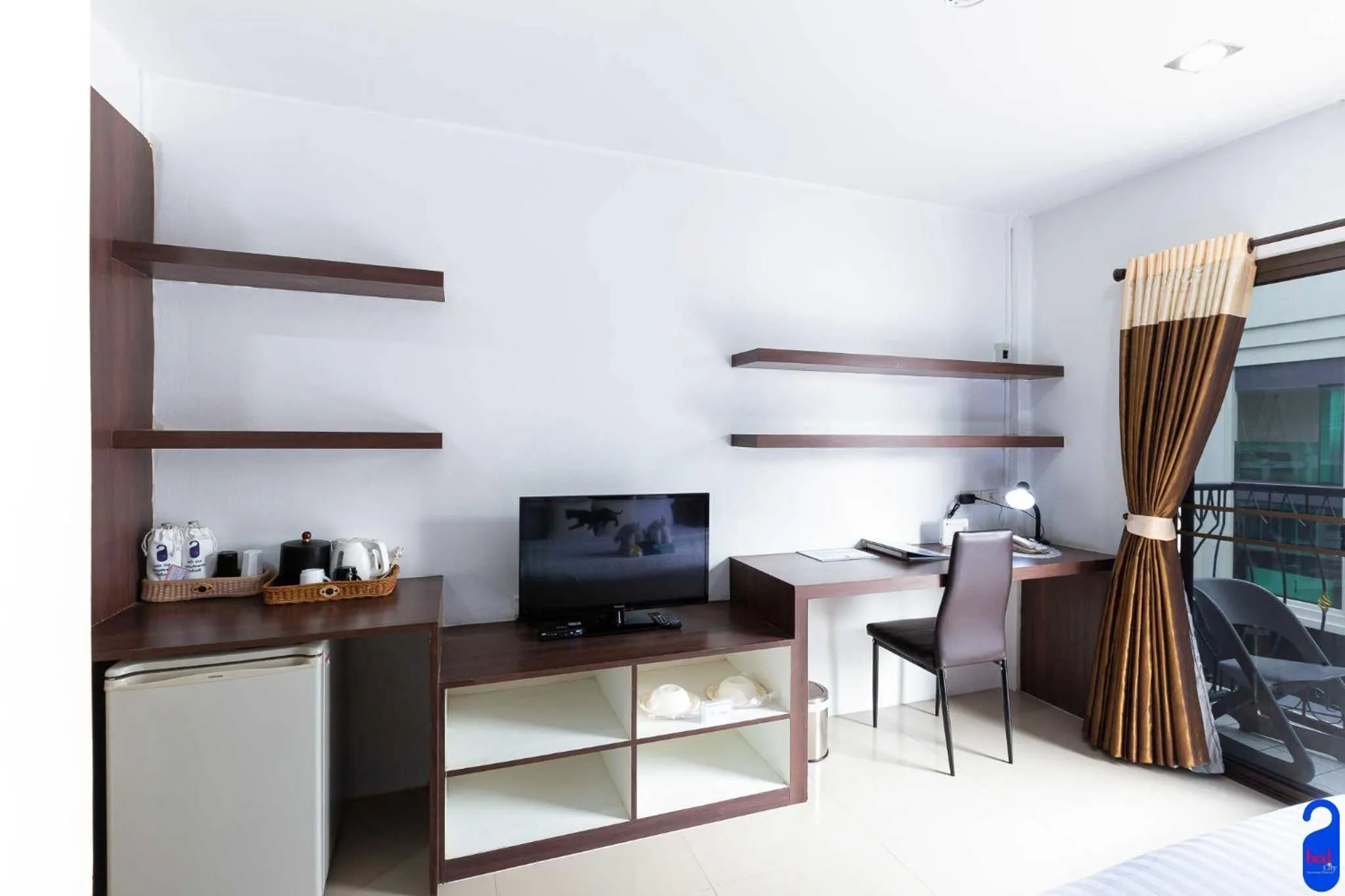 Bedroom in Bed By City Hotel