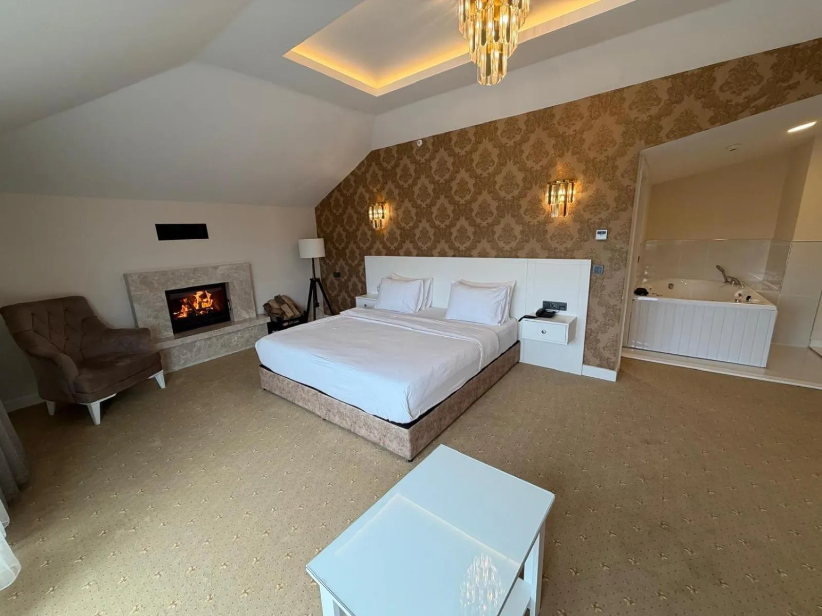 Photo of the whole room, Bed in Green Roof Boutique Hotel & SPA Istanbul Airport