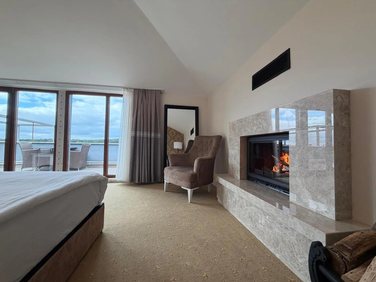 View (from property/room), Bed in Green Roof Boutique Hotel & SPA Istanbul Airport