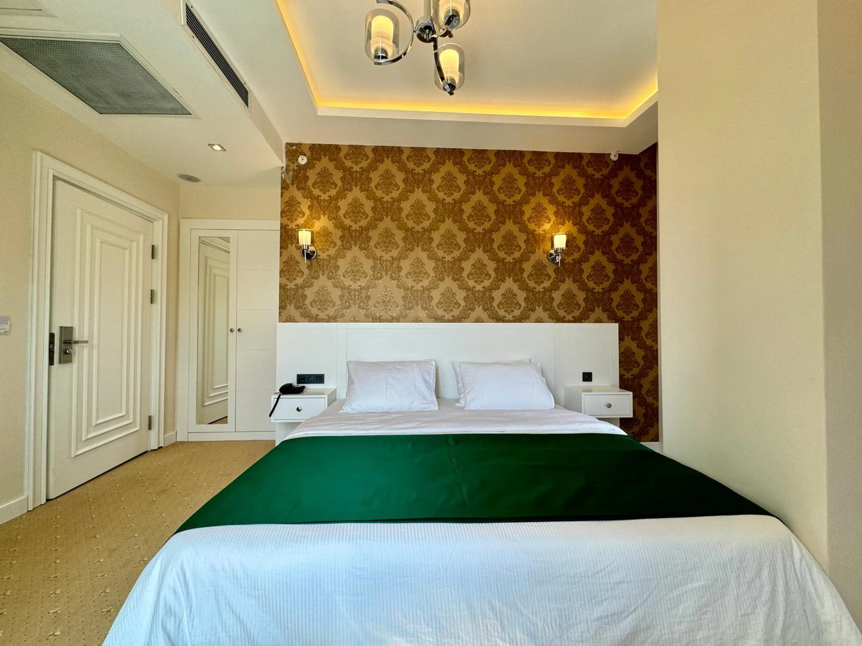 Bed in Green Roof Boutique Hotel & SPA Istanbul Airport