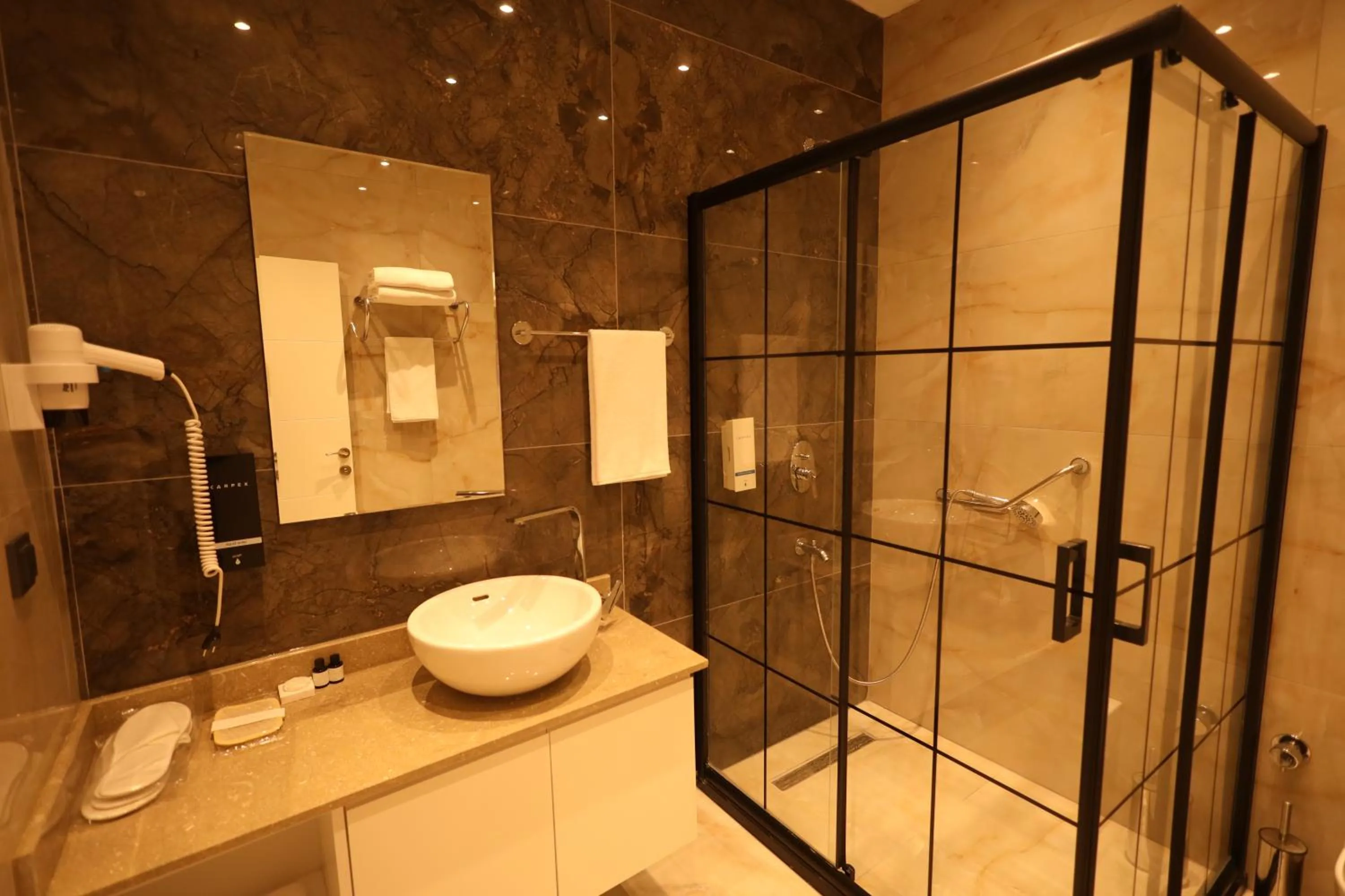 Shower in Green Roof Boutique Hotel & SPA Istanbul Airport