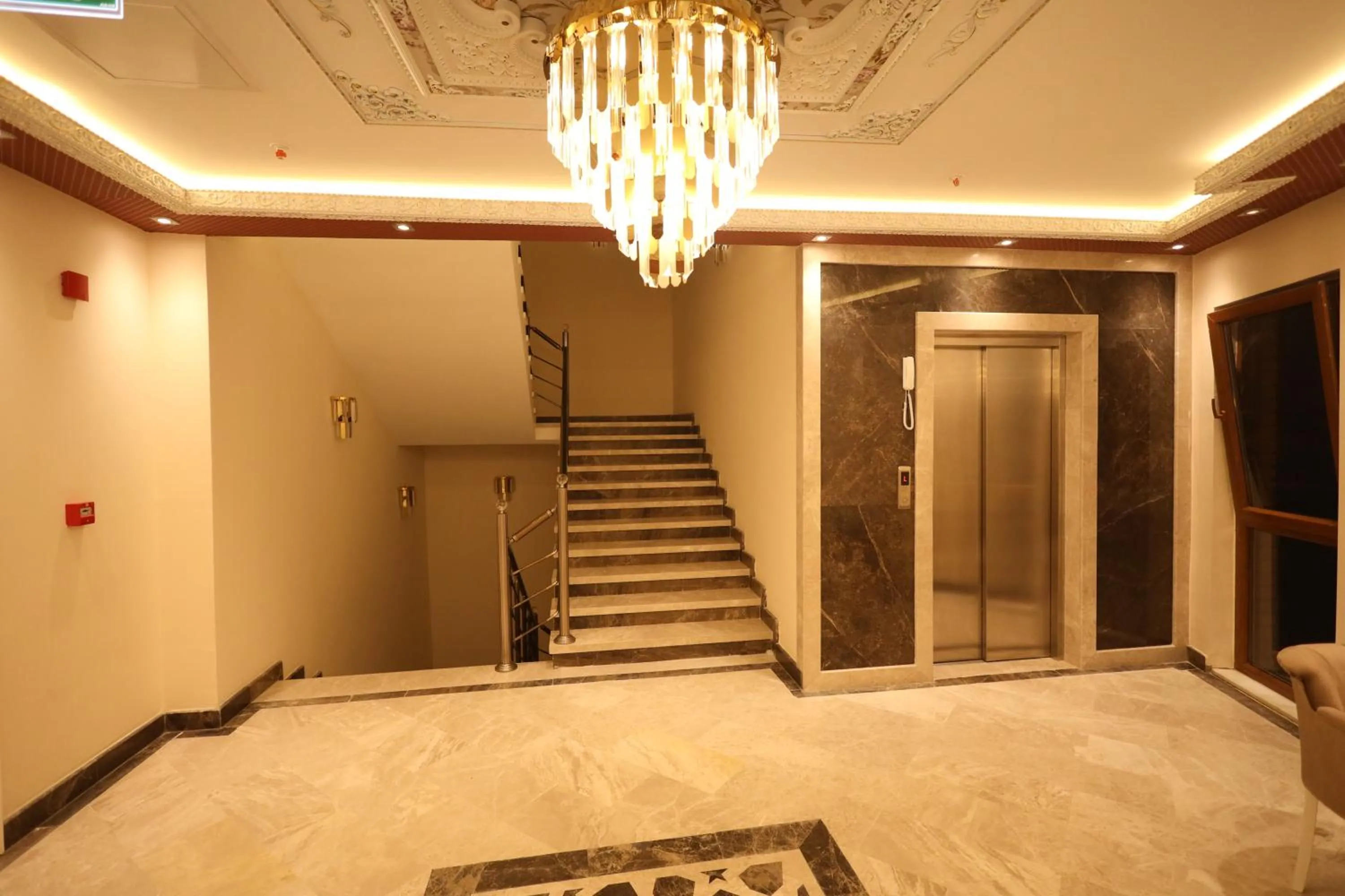 elevator in Green Roof Boutique Hotel & SPA Istanbul Airport