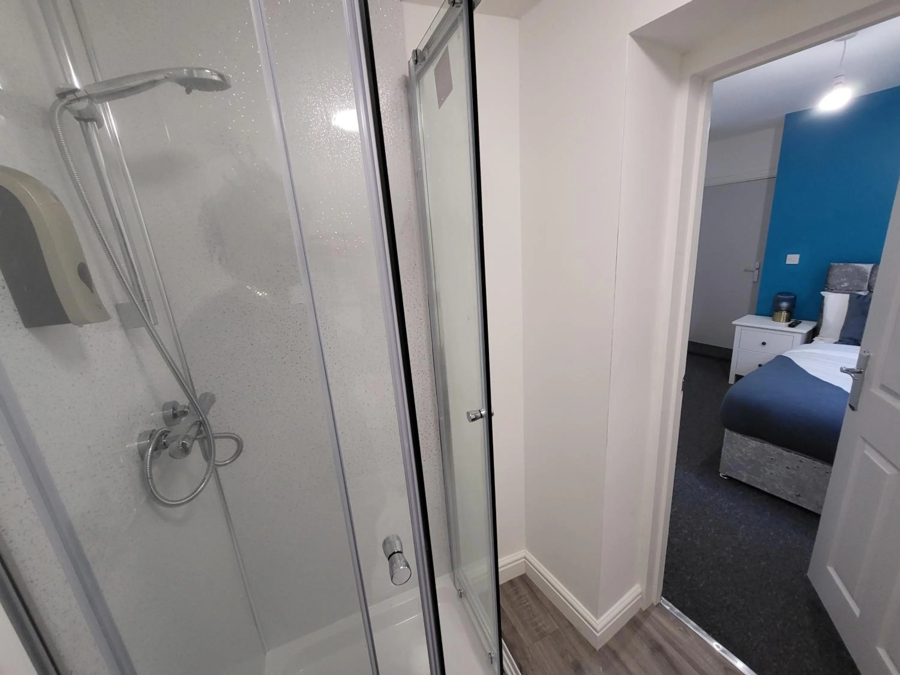 Nottingham Forest Rd, Short Stays