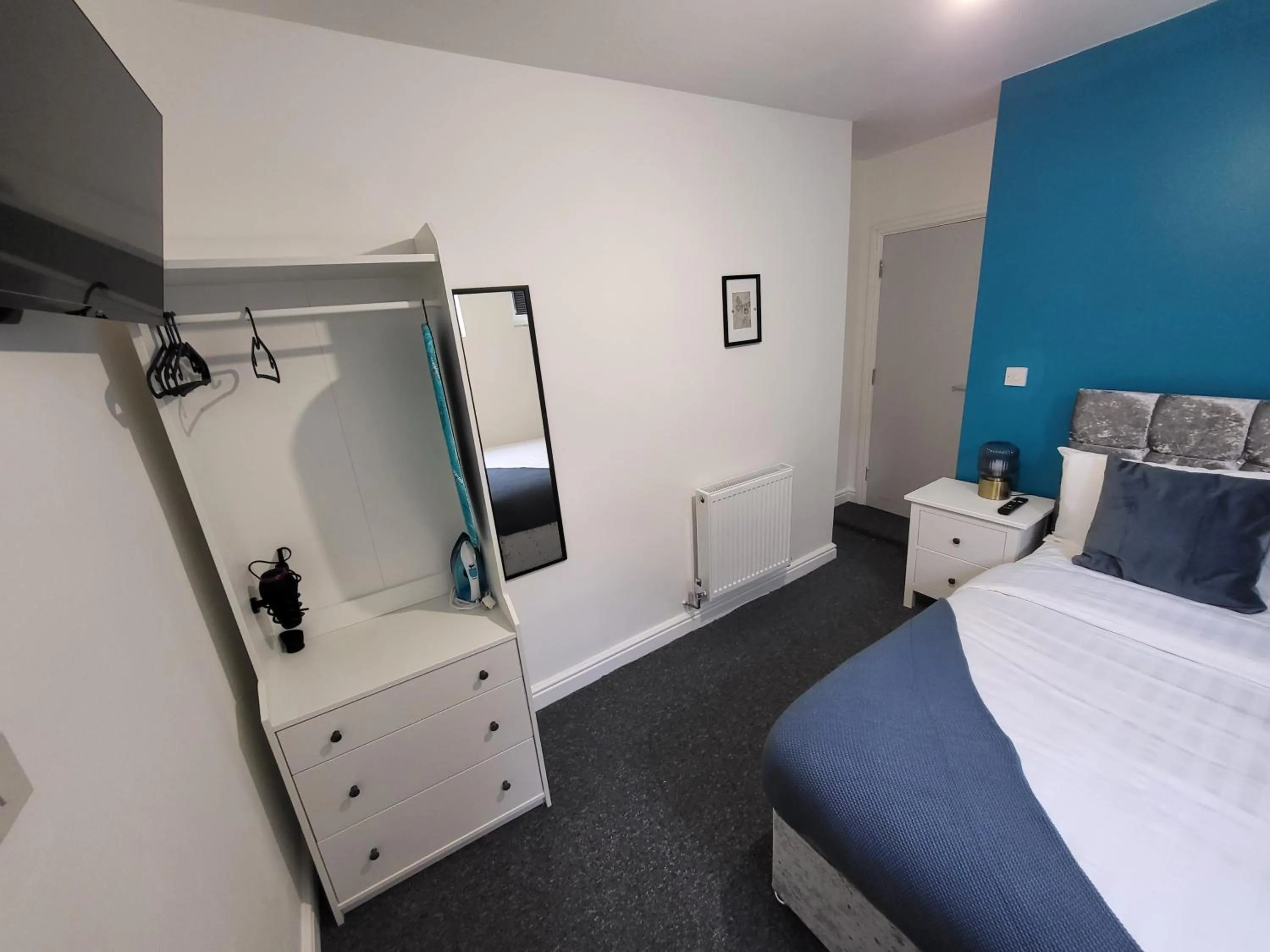Nottingham Forest Rd, Short Stays