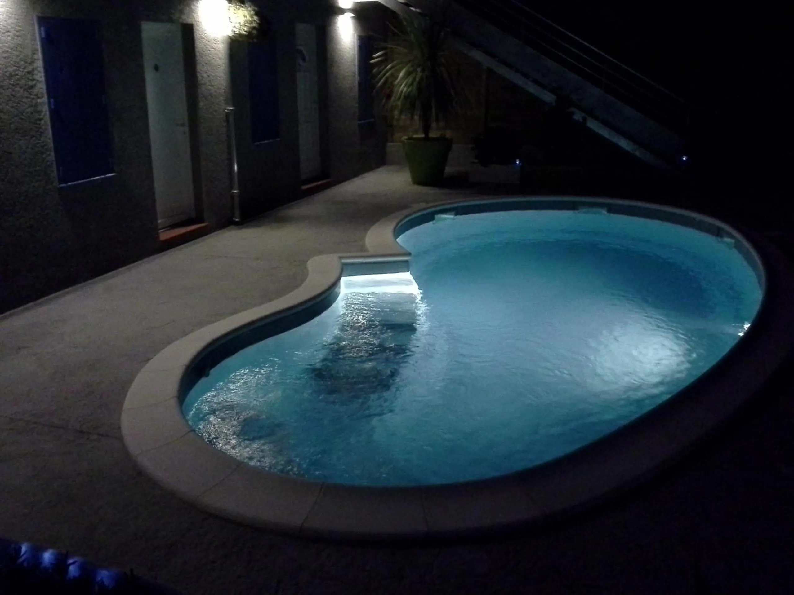 Swimming pool in Hotel Le Majestic Canet plage