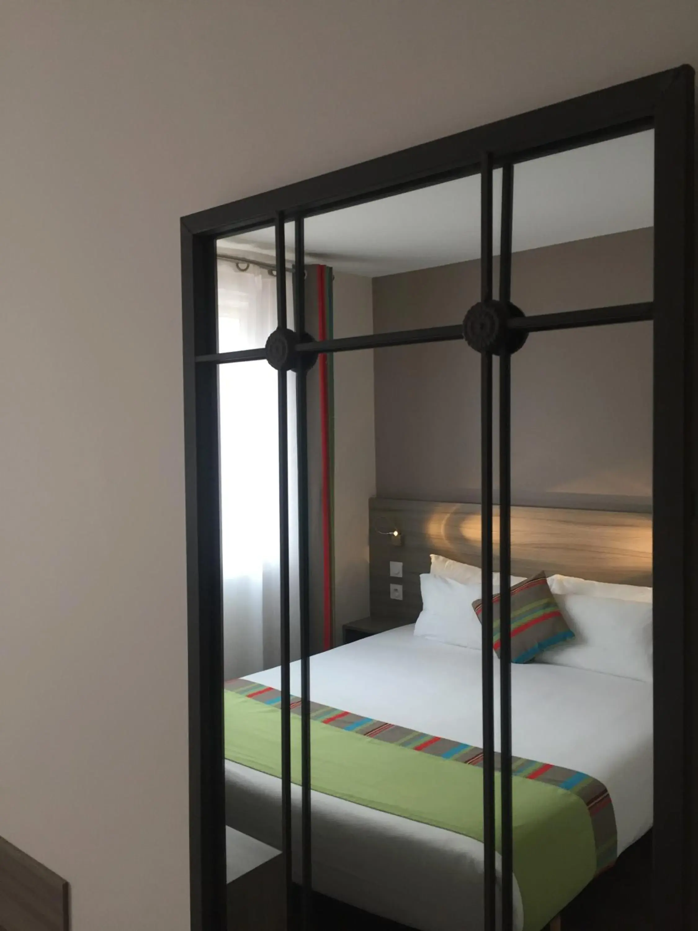 Standard Double Room in Hotel Le Majestic Canet plage Standard Double Room in Hotel Le Majestic Canet plage