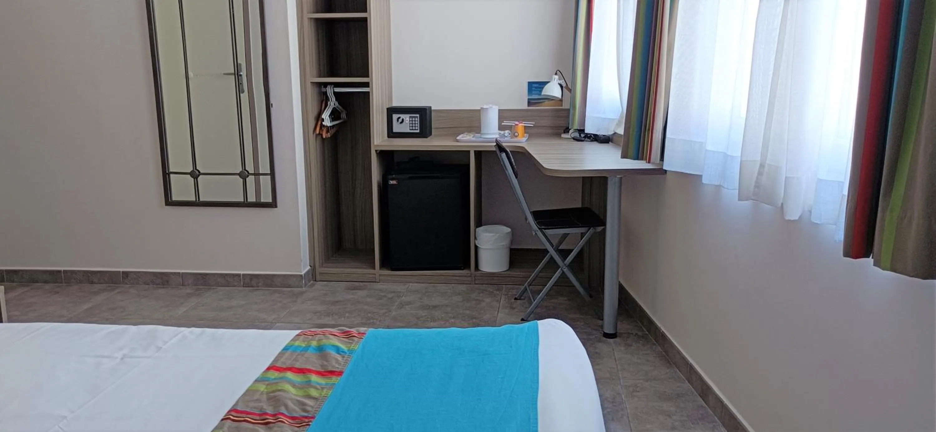 Bed in Hotel Le Majestic Canet plage