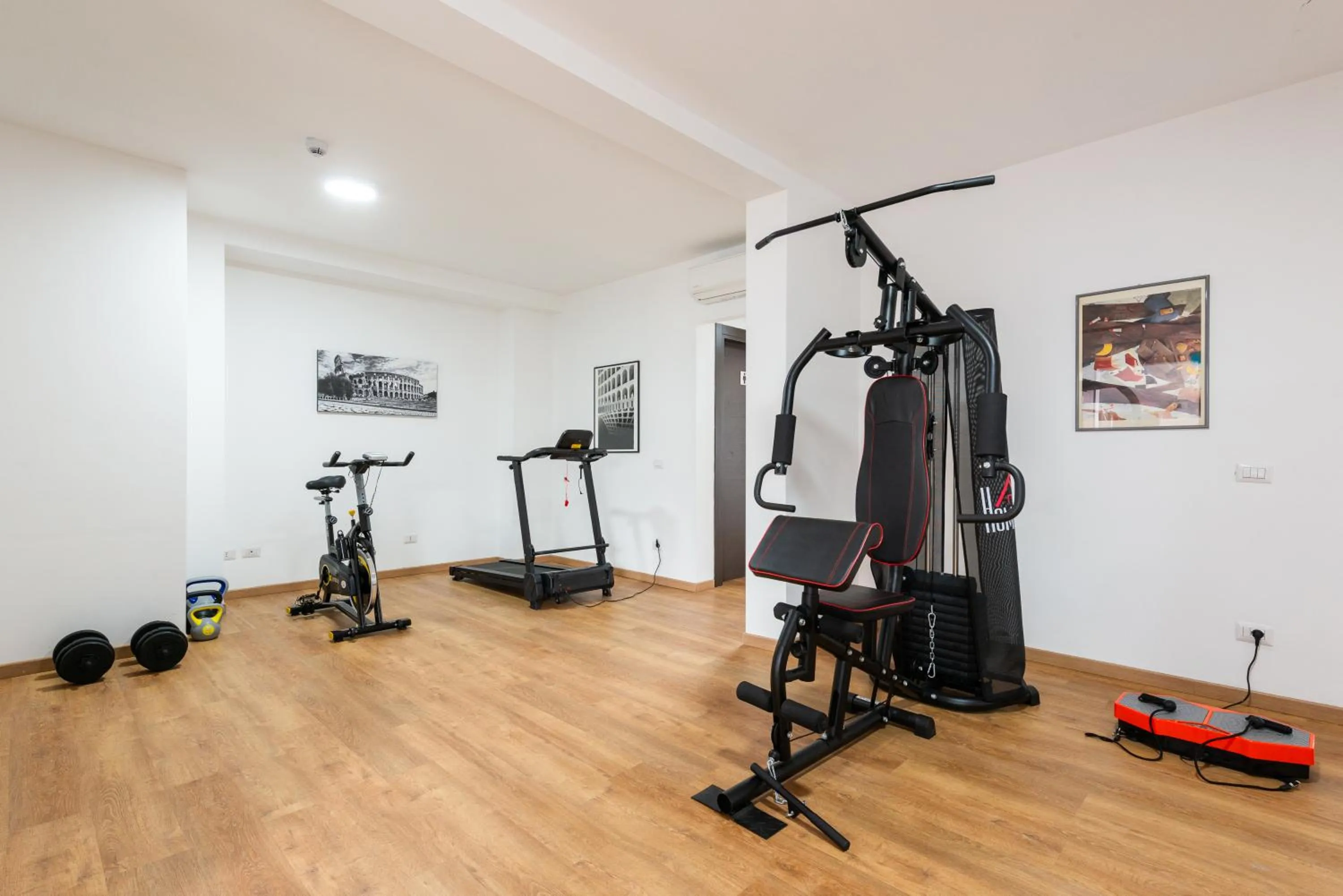 Fitness centre/facilities in Ottavia Residence Roma