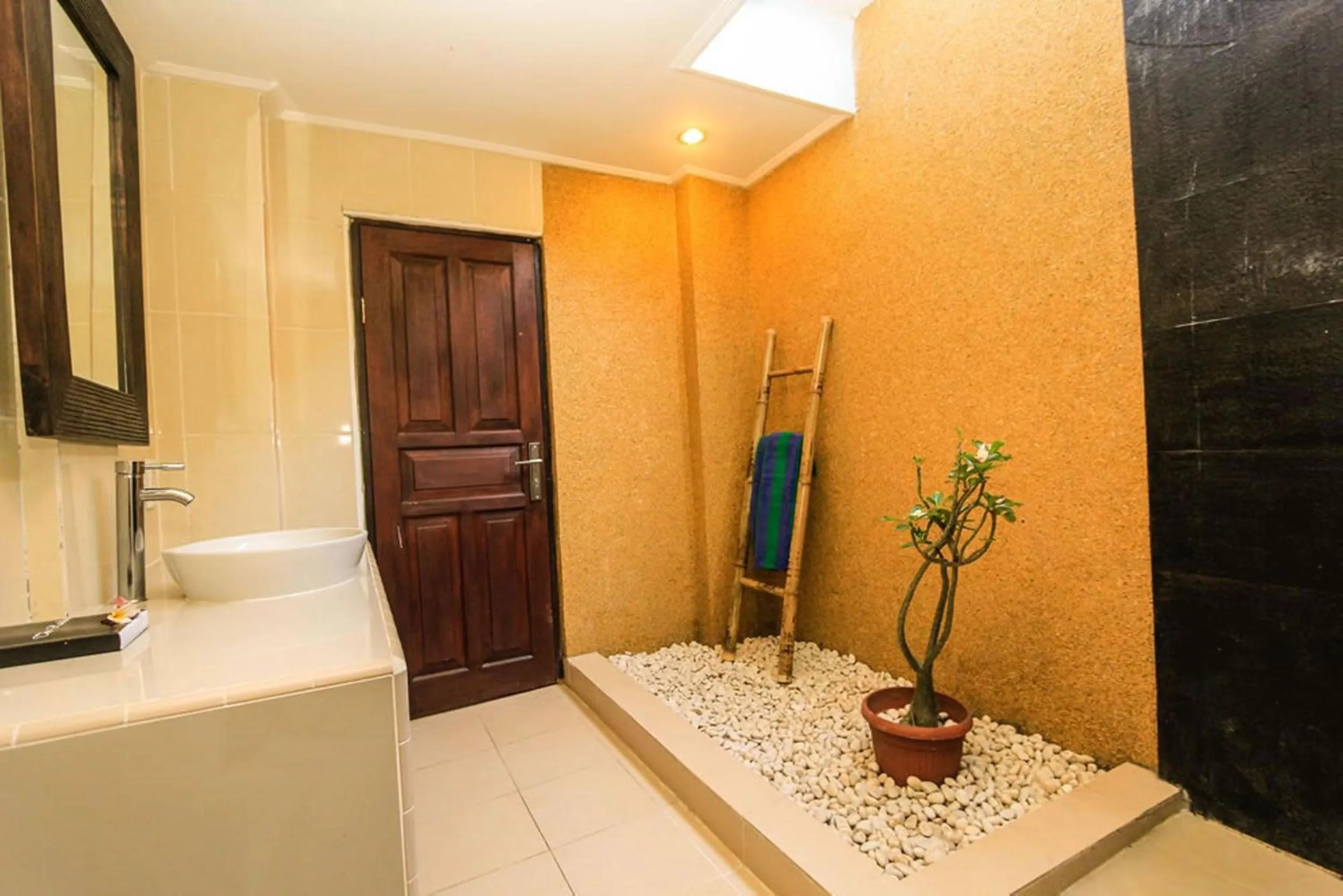 Bathroom in Radiant Jepun Villa