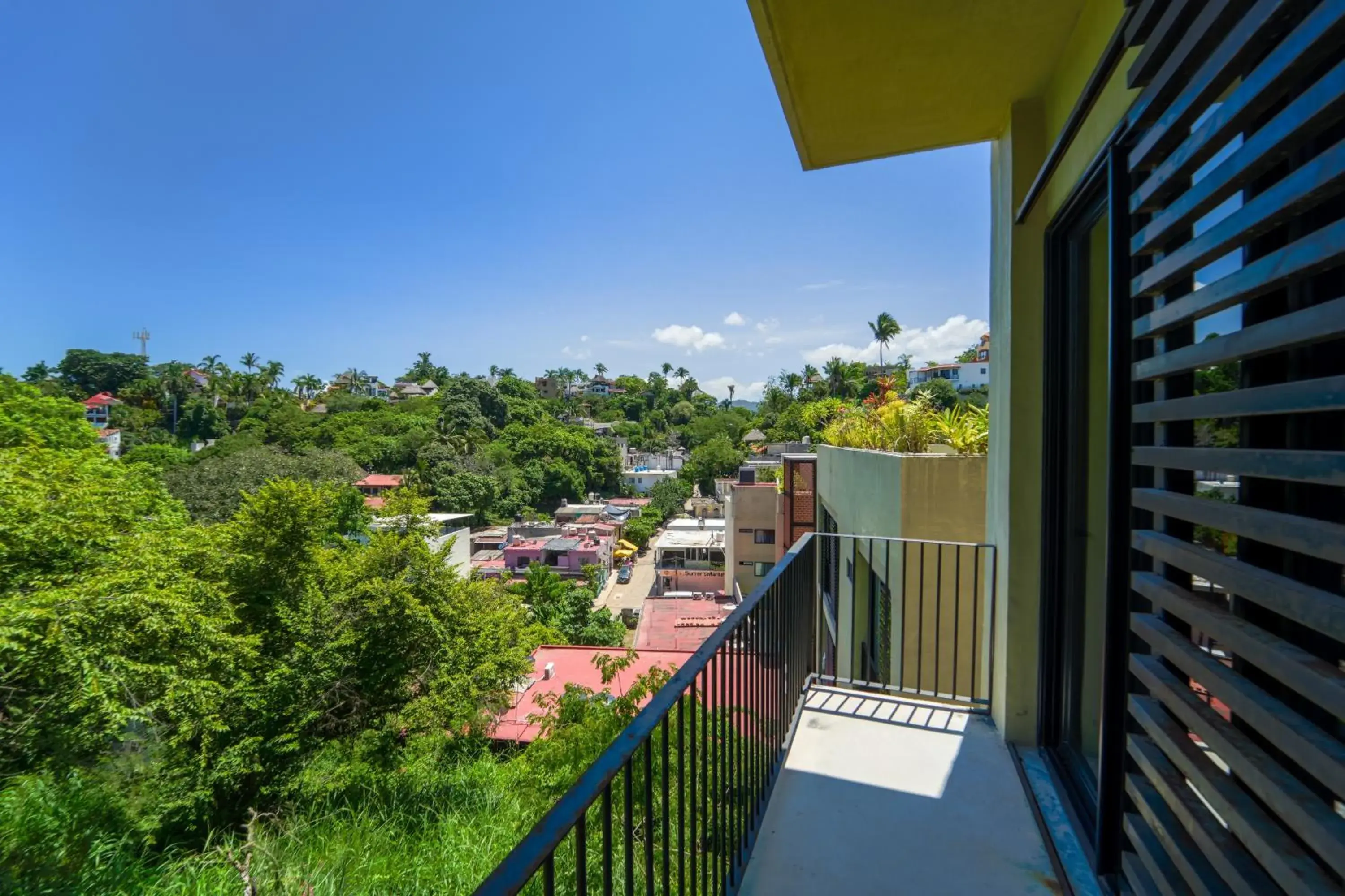 Property building in Maramara Centro Property building in Maramara Centro