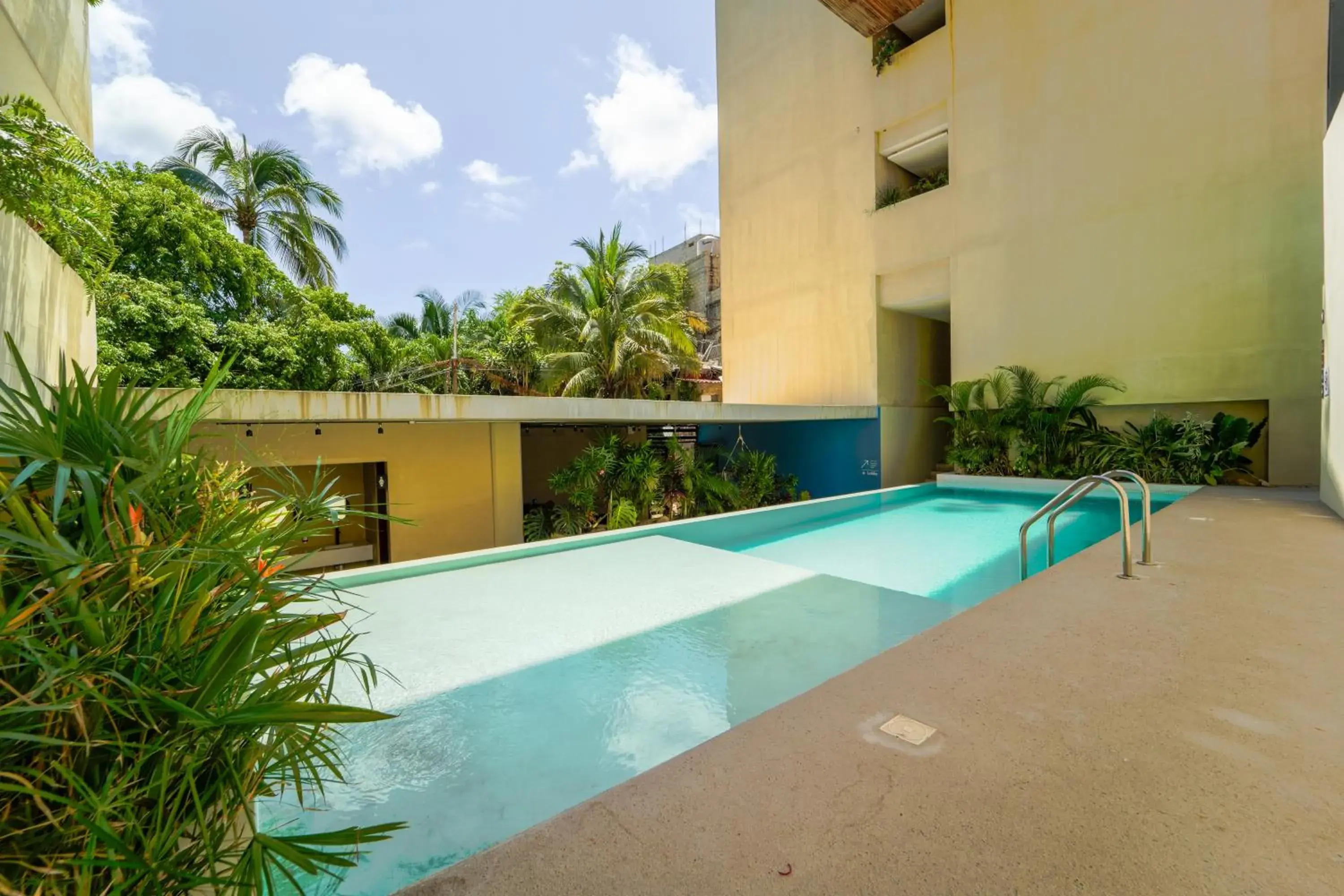 Swimming pool in Maramara Centro Swimming pool in Maramara Centro