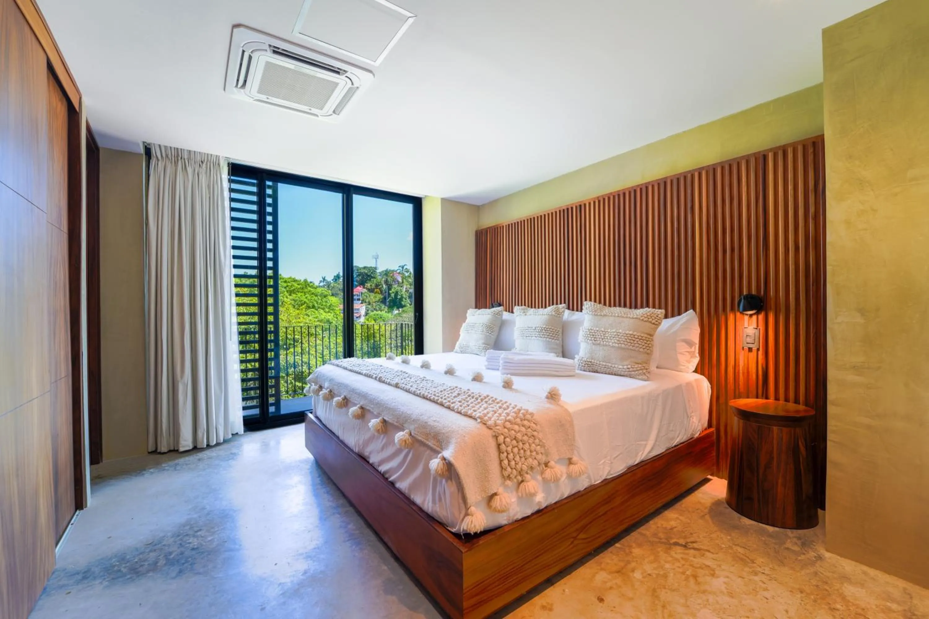 Bed in Maramara Centro