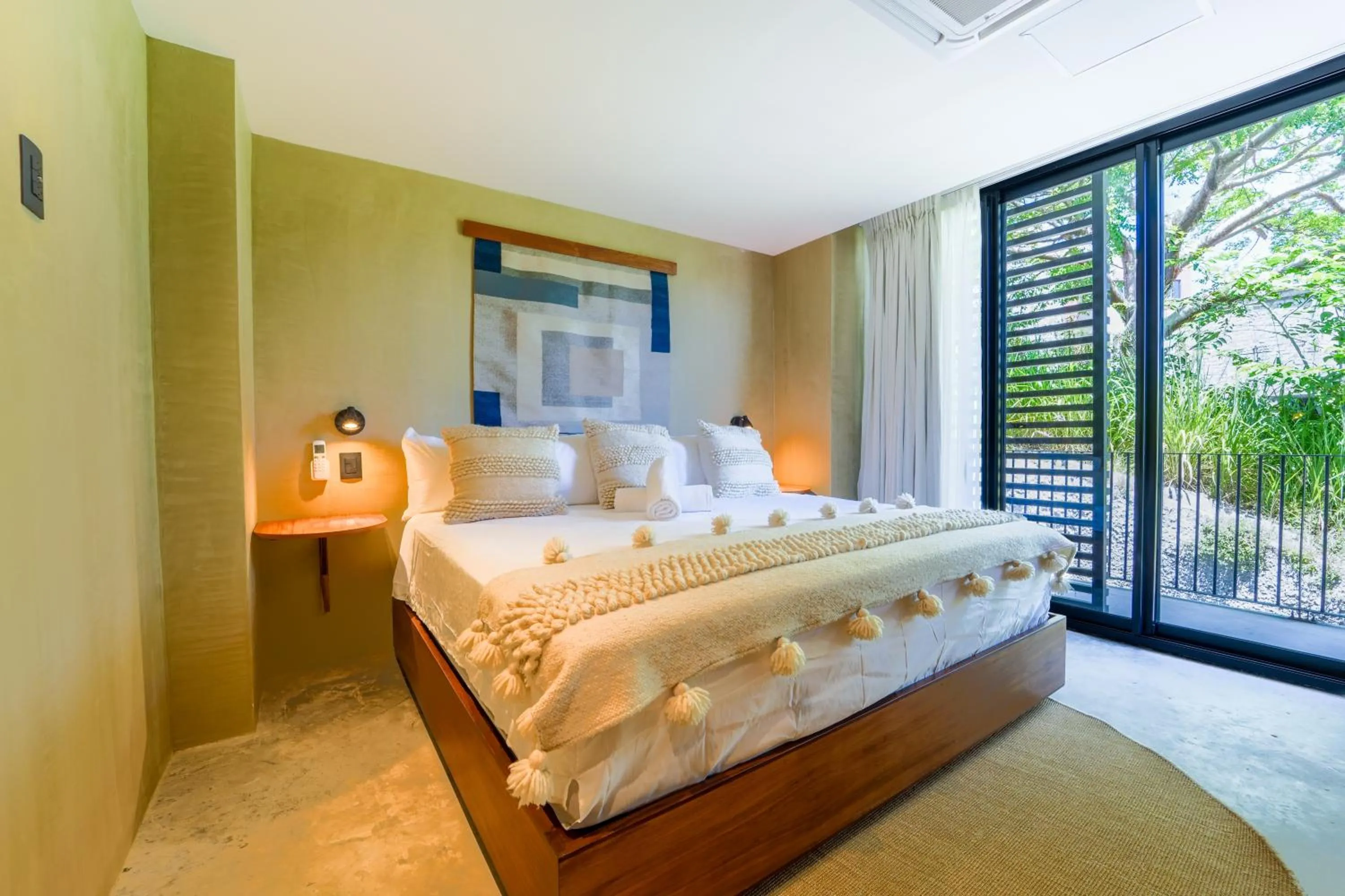 Bed in Maramara Centro