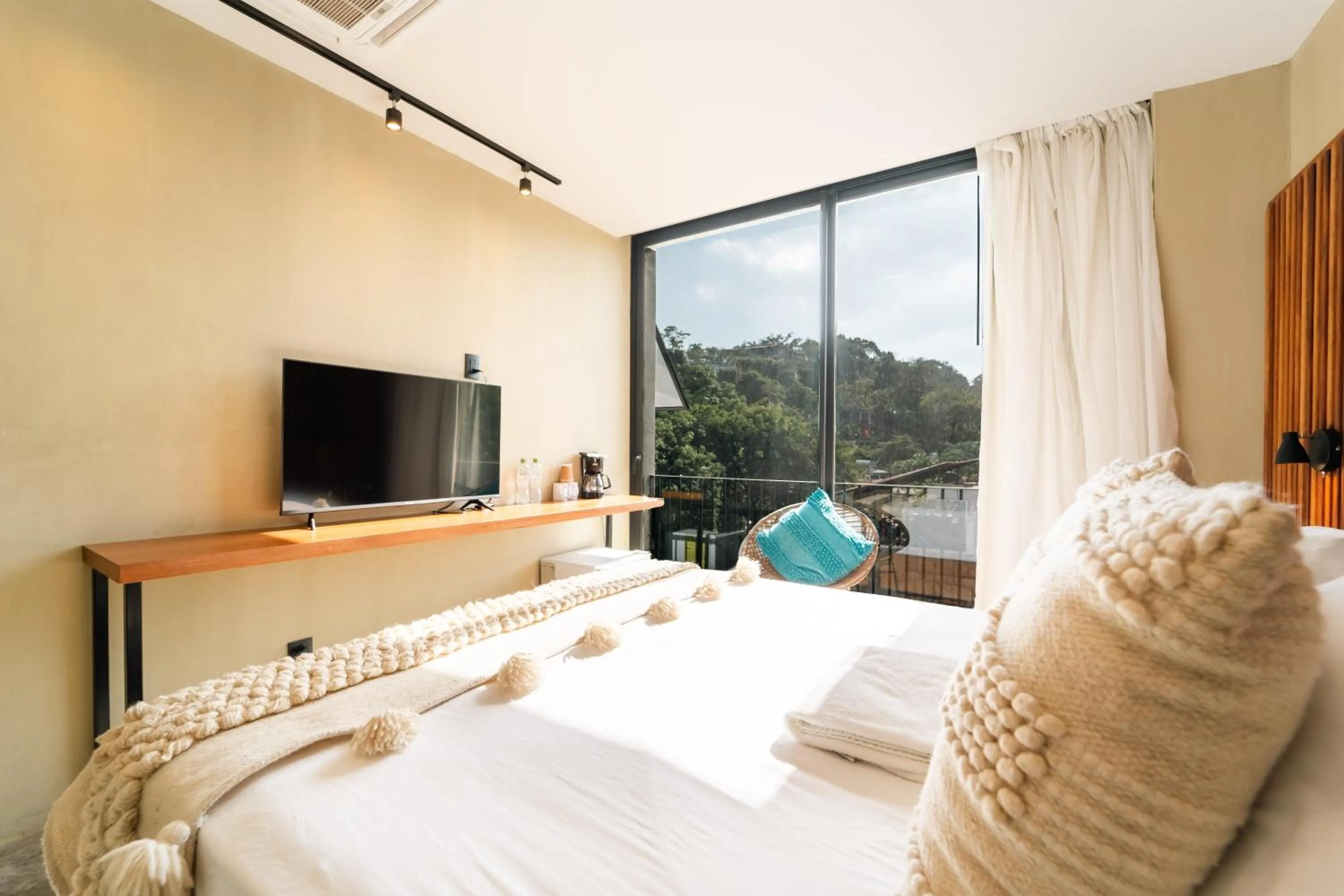 Bed in Maramara Centro