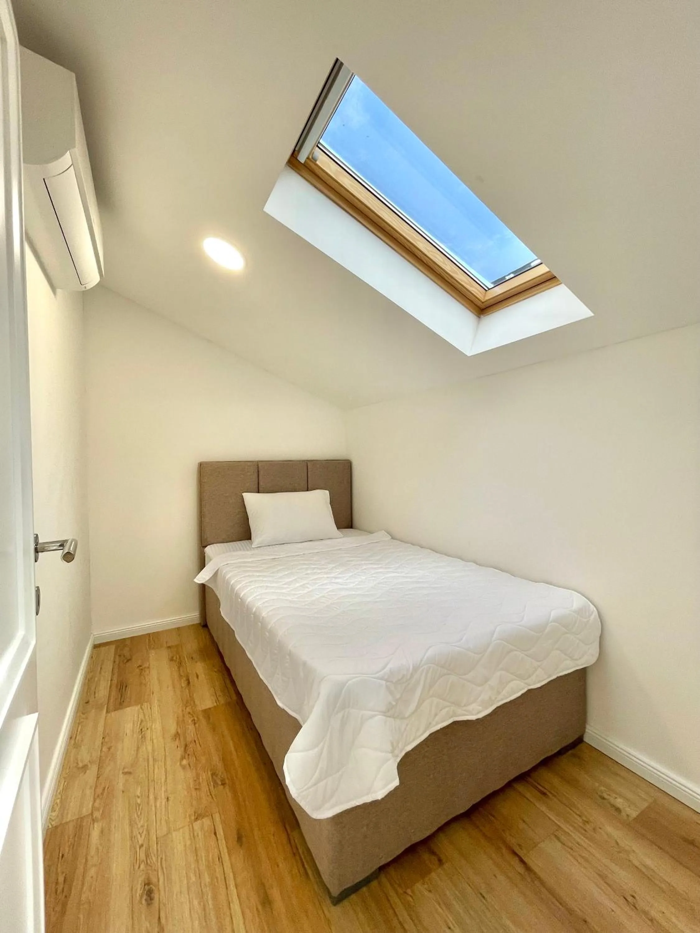 Bedroom, Bed in Comfort Apartments Pasha