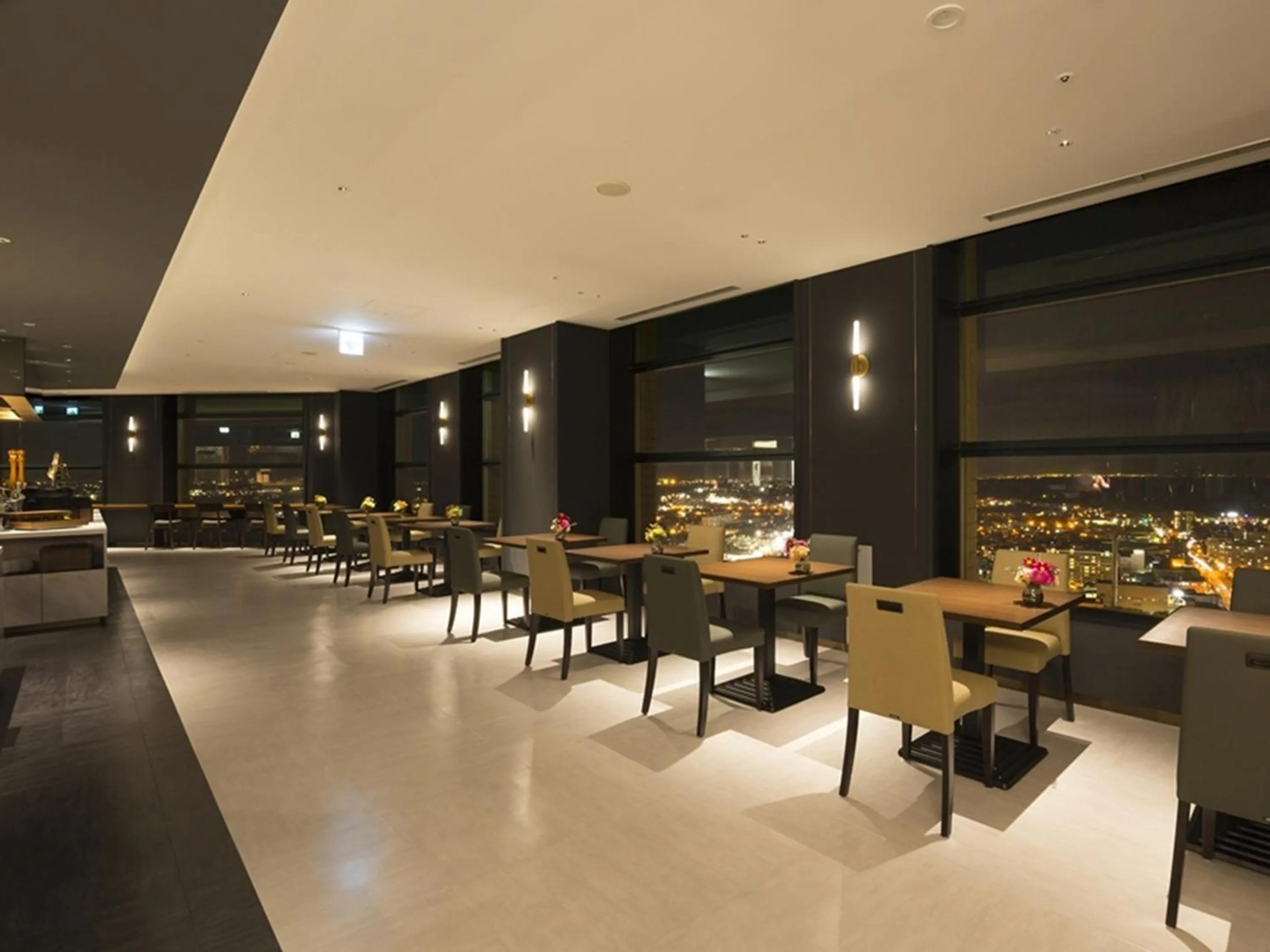 Restaurant/places to eat in Hotel Emisia Sapporo