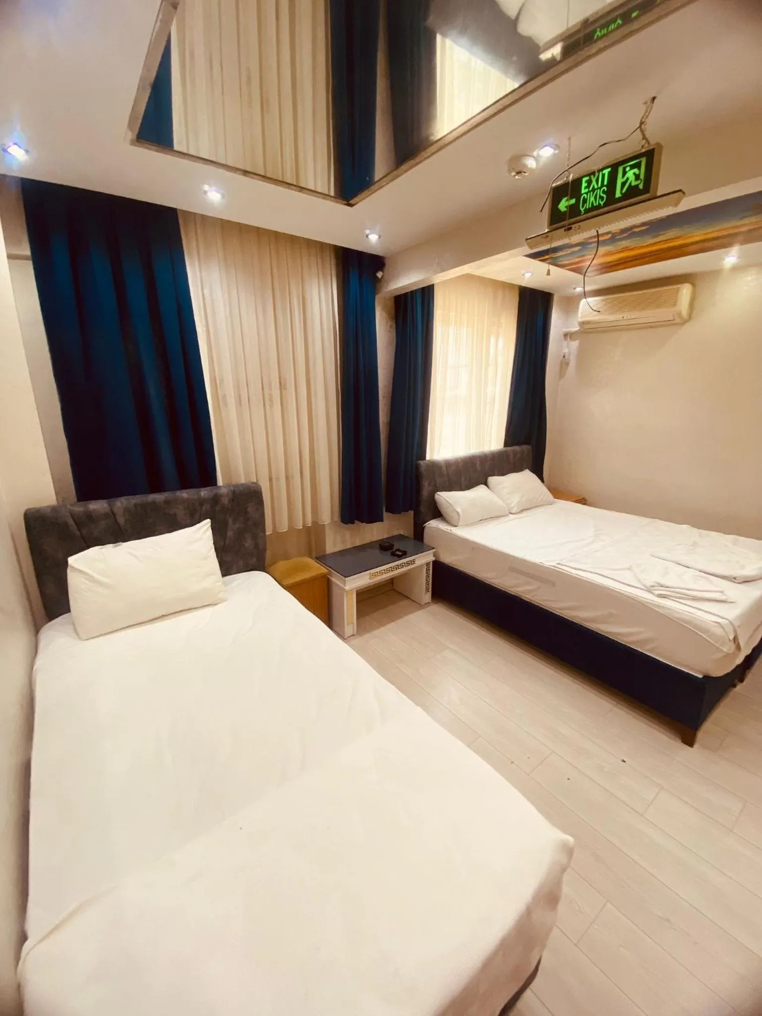 Photo of the whole room in Hotel Diva