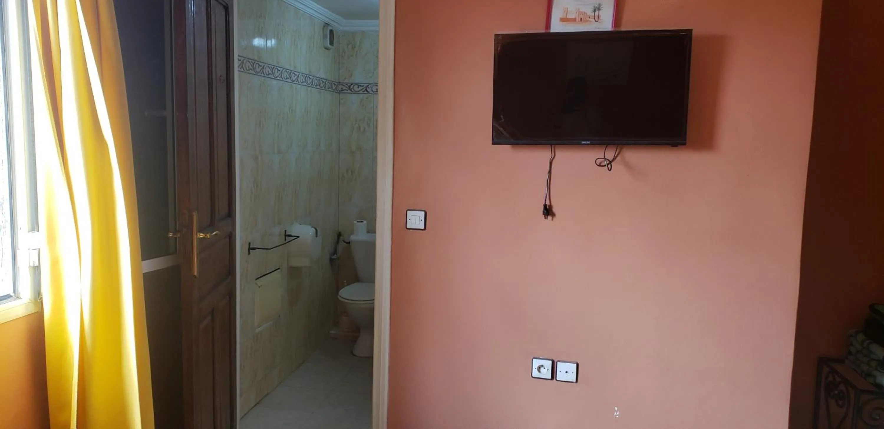 TV and multimedia in Hôtel Ziad