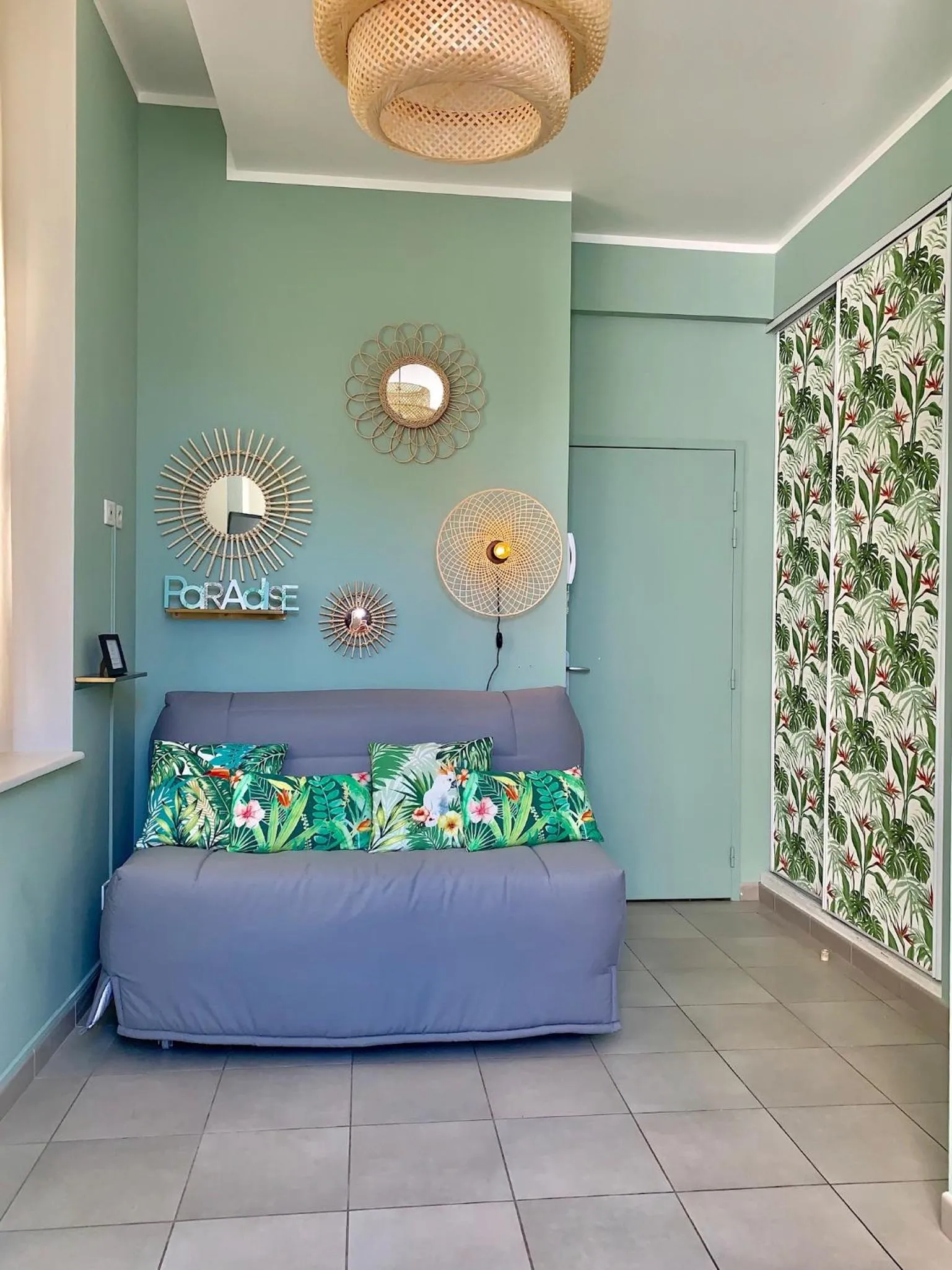 TV and multimedia, Bed in Sunny Studio Vieux Port