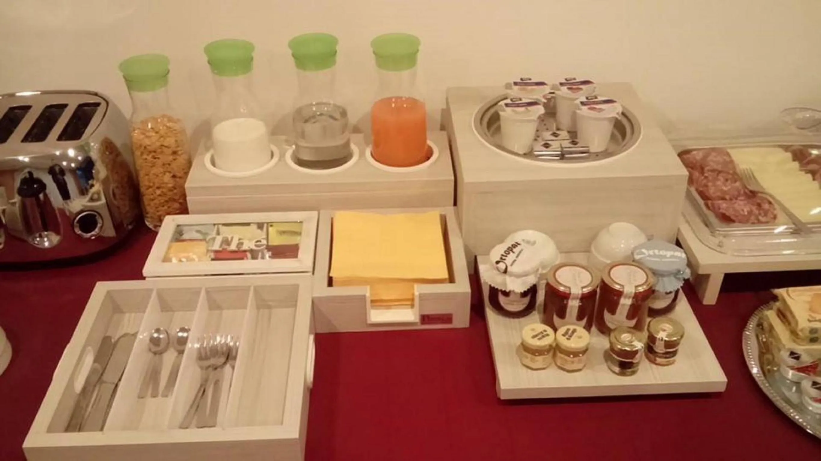 Buffet breakfast in Agriturismo Ae Cavane