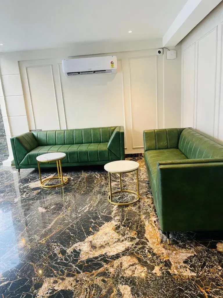 Lounge or bar in Hotel Emora Tree Lounge or bar in Hotel Emora Tree