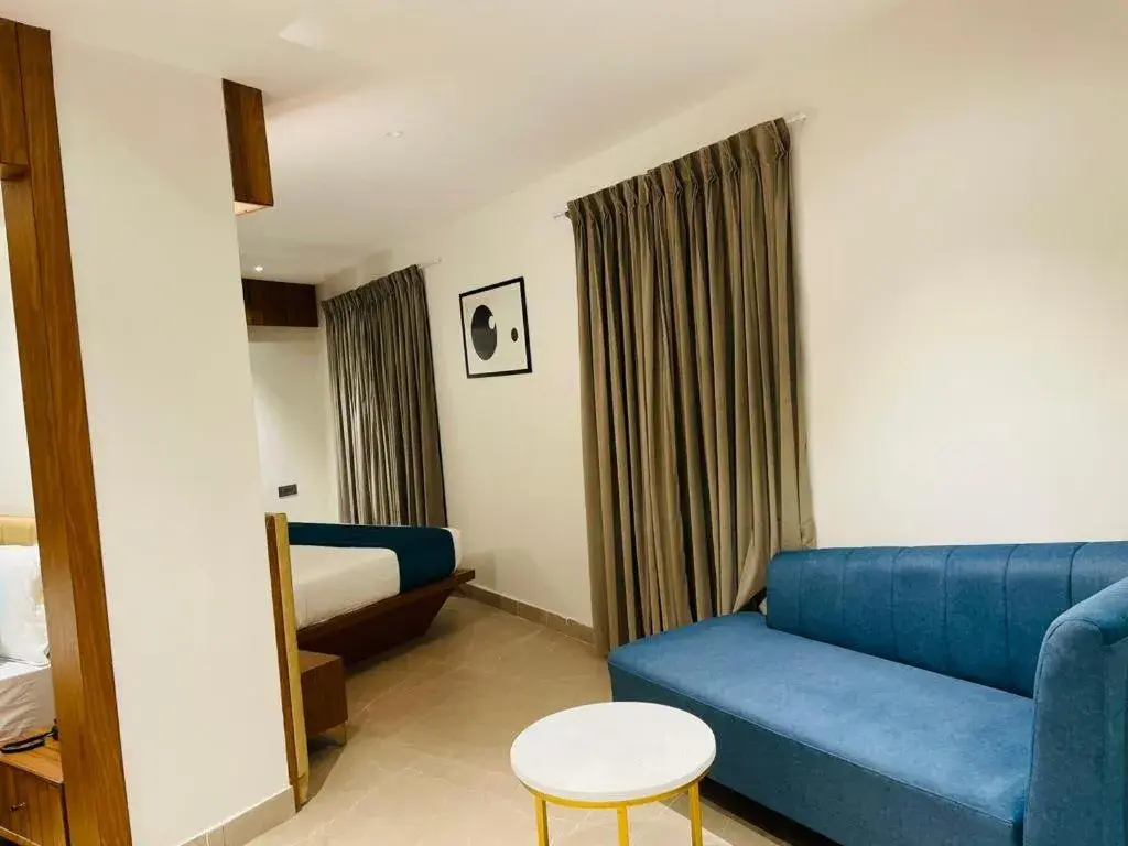 Photo of the whole room, Bed in Hotel Emora Tree Photo of the whole room, Bed in Hotel Emora Tree