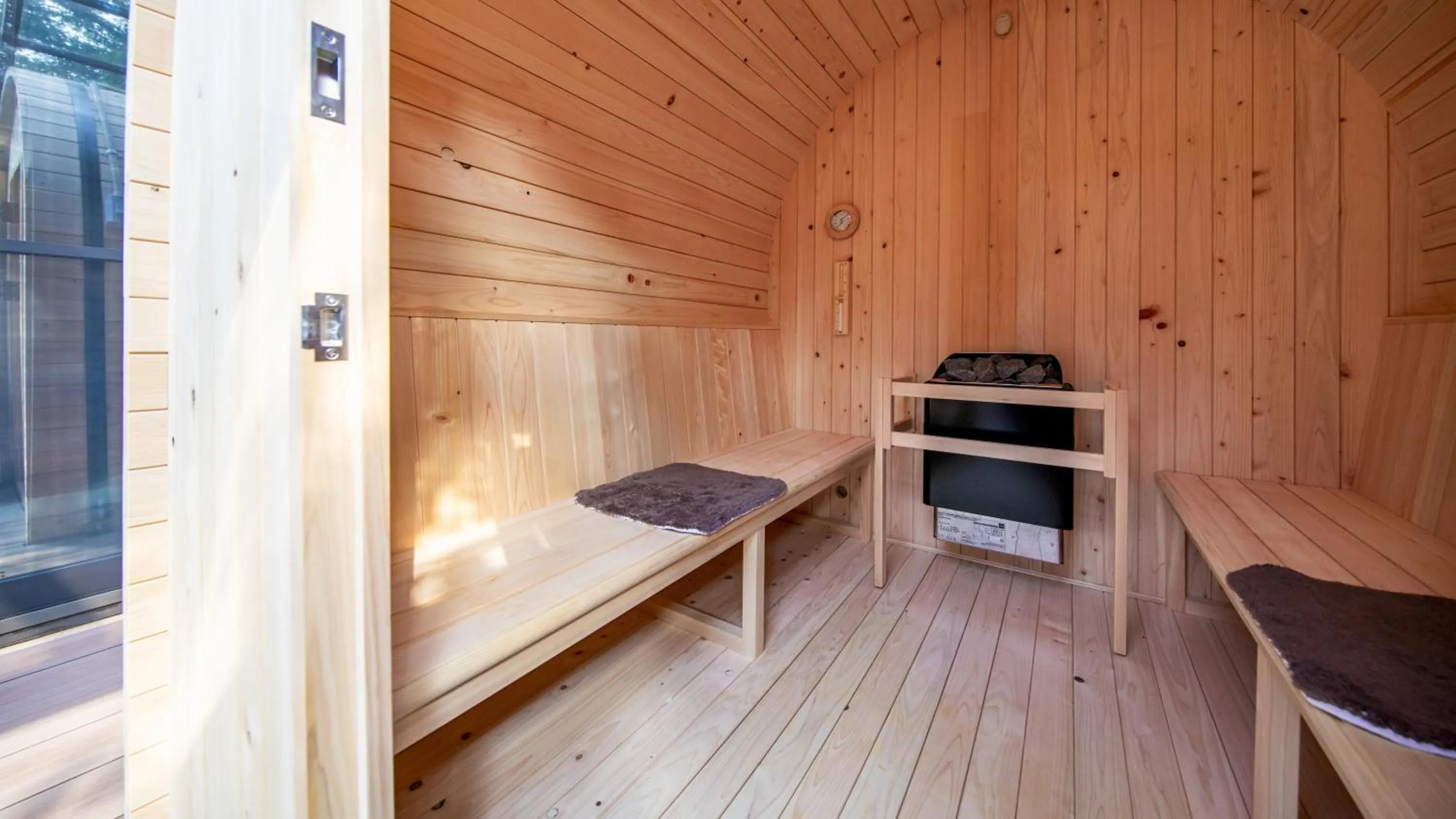 Hanare no yado Kamigakure