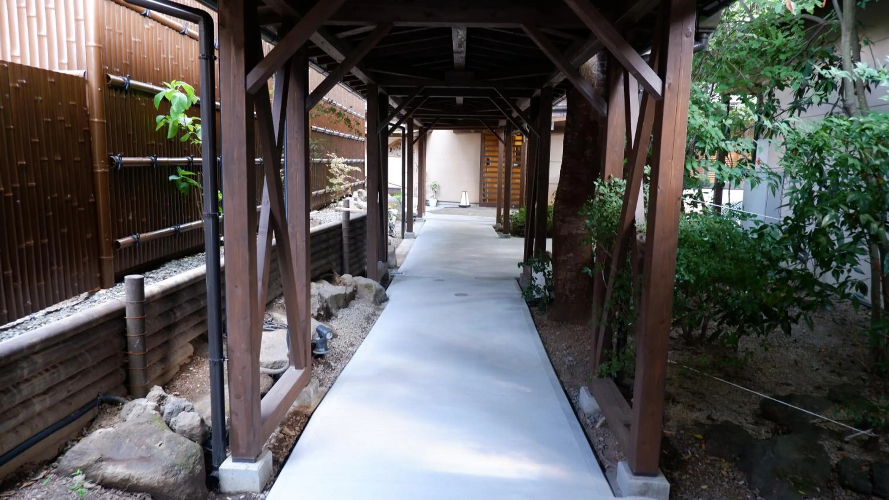 Hanare no yado Kamigakure