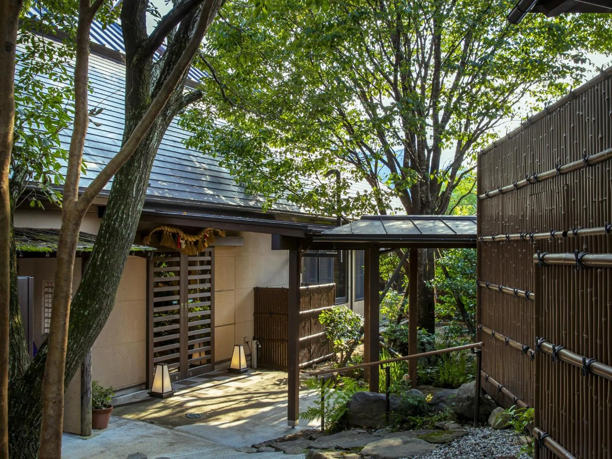 Hanare no yado Kamigakure