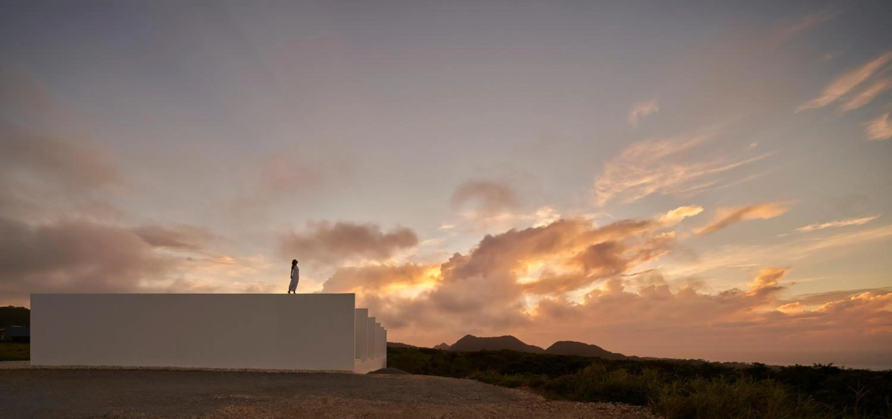 Sunset in EMIL NAKIJIN