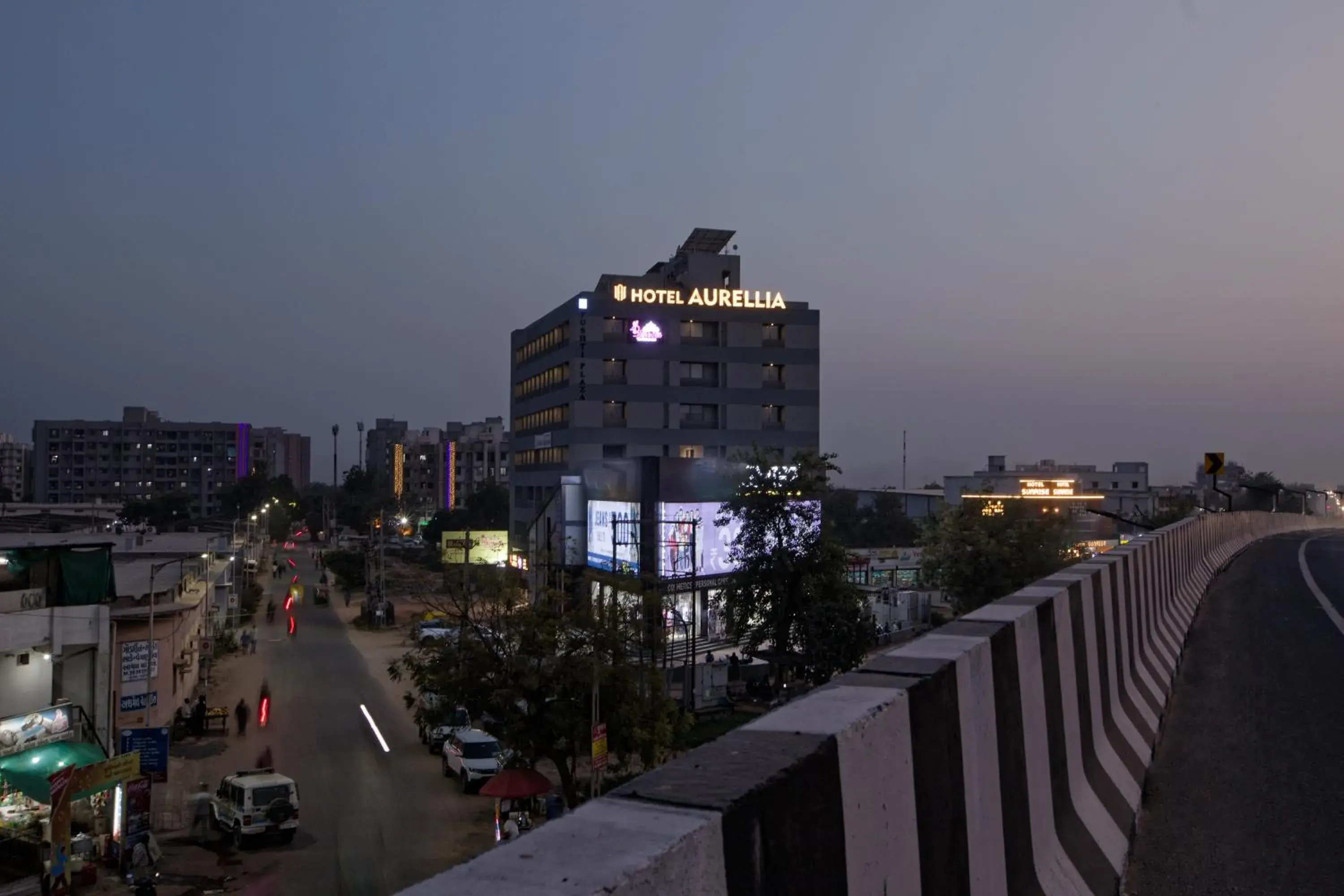 HOTEL AURELLIA HOTEL AURELLIA