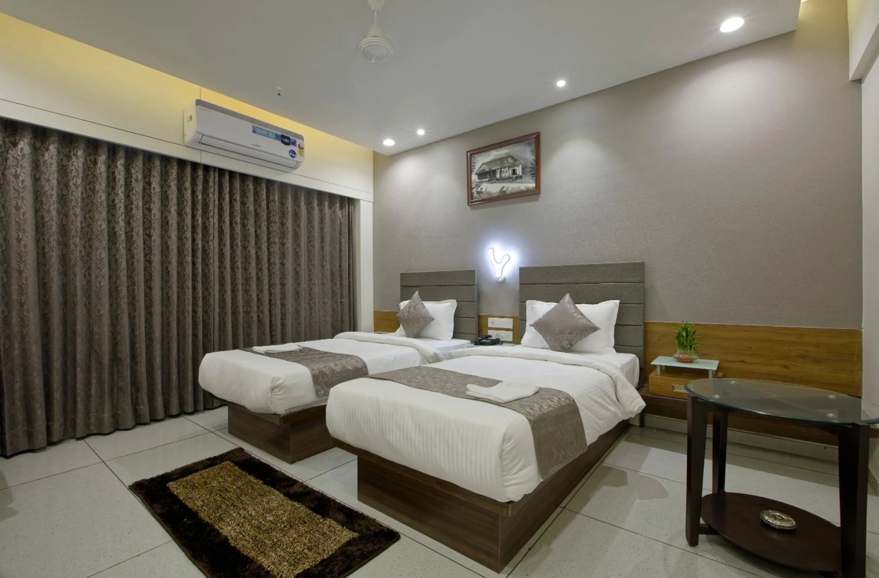 Bed in HOTEL AURELLIA