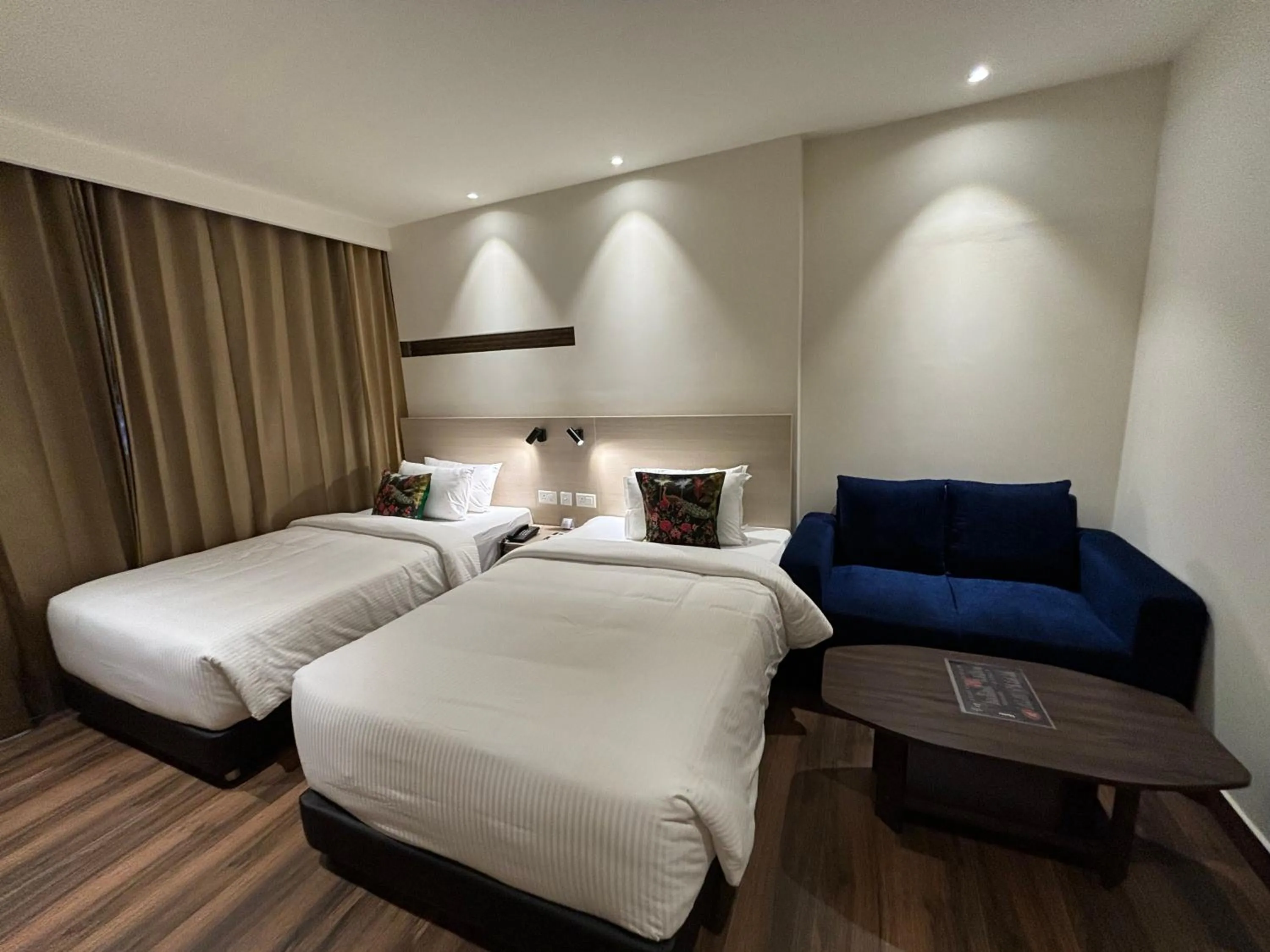 Bedroom, Bed in PRESIDENCY AIRPORT HOTEL