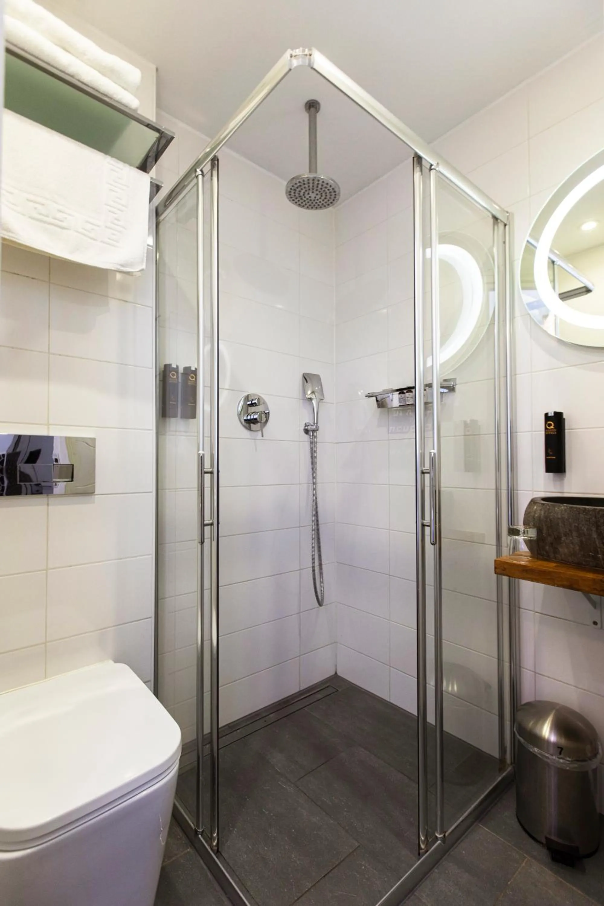 Shower in Quentin Amsterdam Hotel