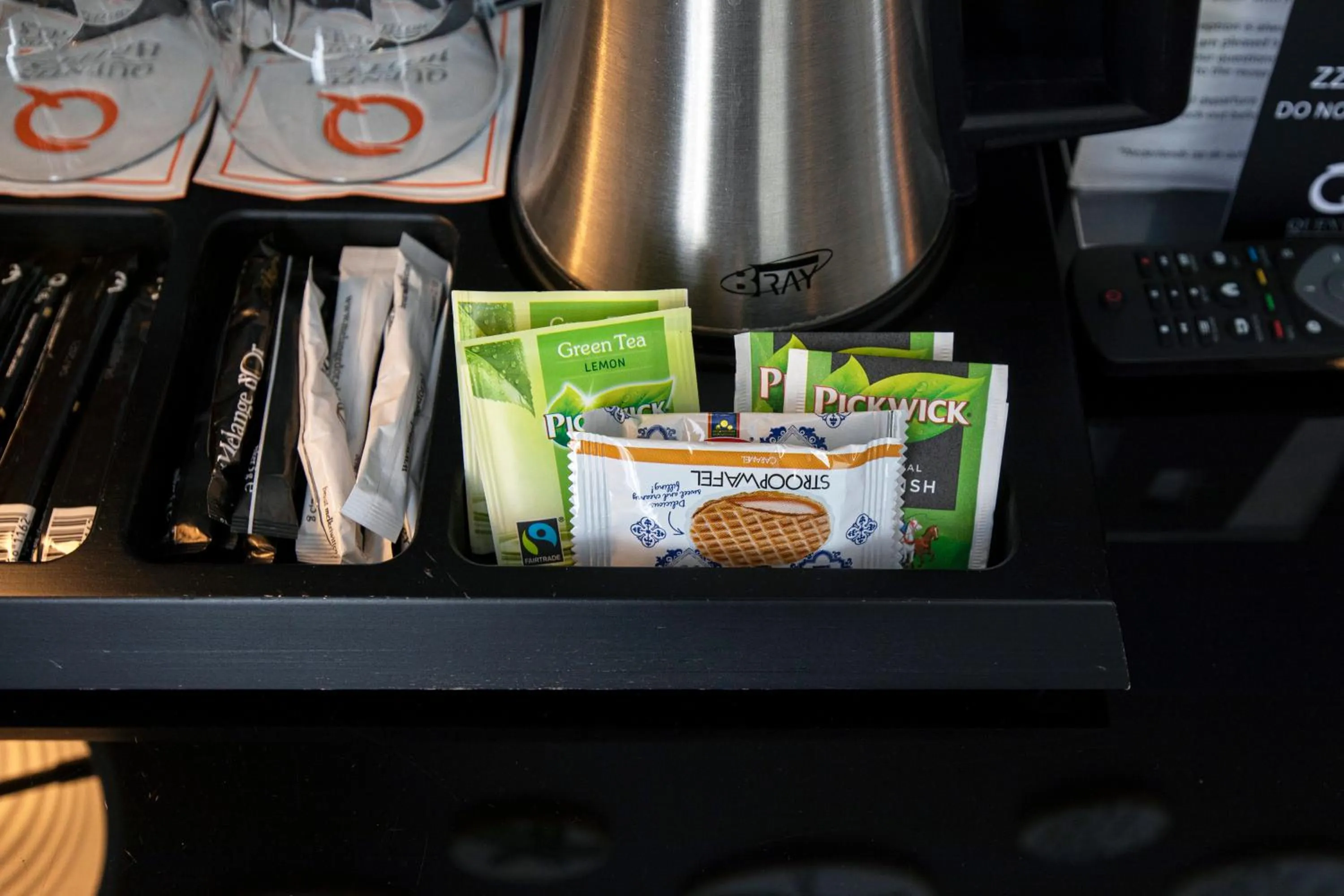 Coffee/tea facilities in Quentin Amsterdam Hotel
