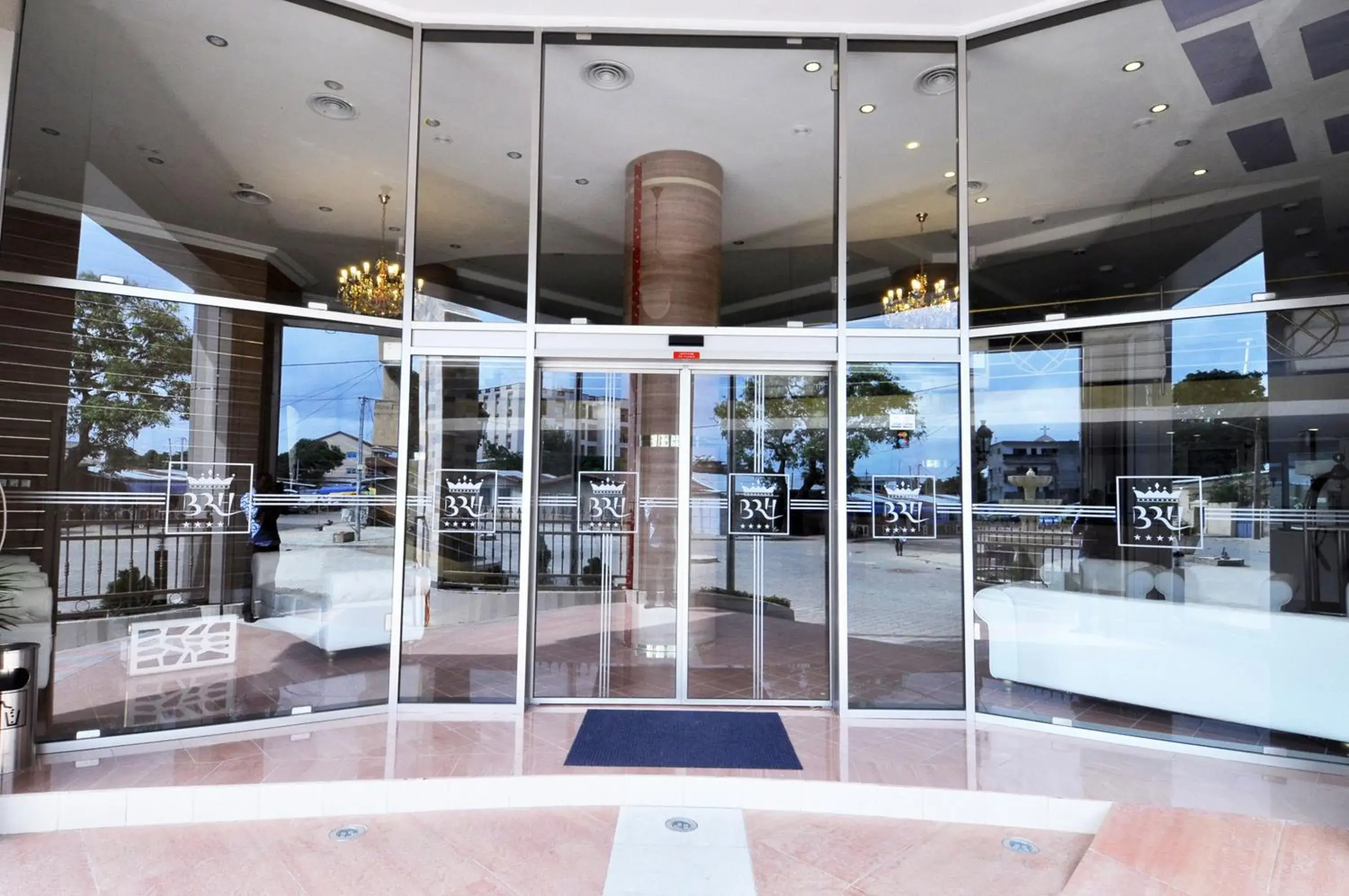 Facade/entrance in Benin Royal Hotel Facade/entrance in Benin Royal Hotel