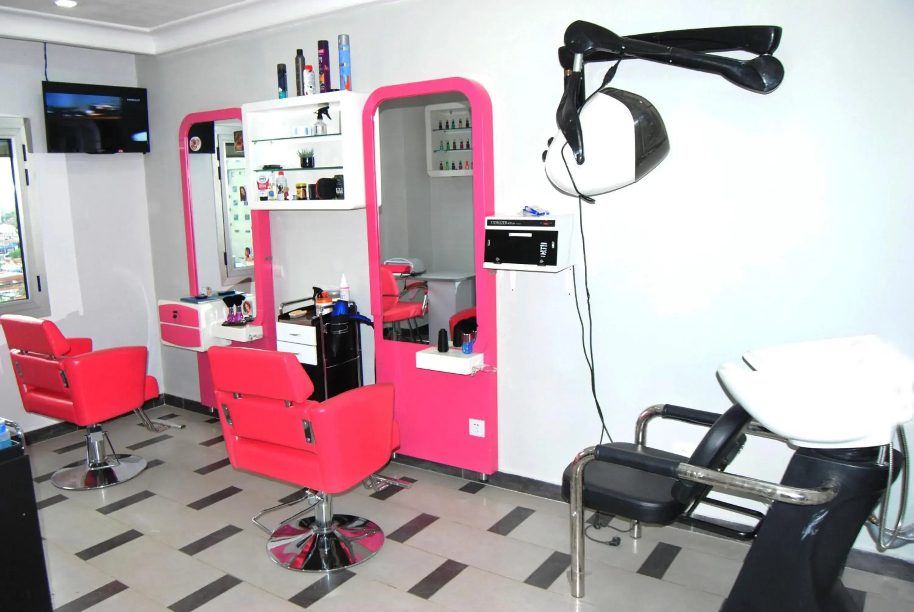 Spa and wellness centre/facilities in Benin Royal Hotel Spa and wellness centre/facilities in Benin Royal Hotel