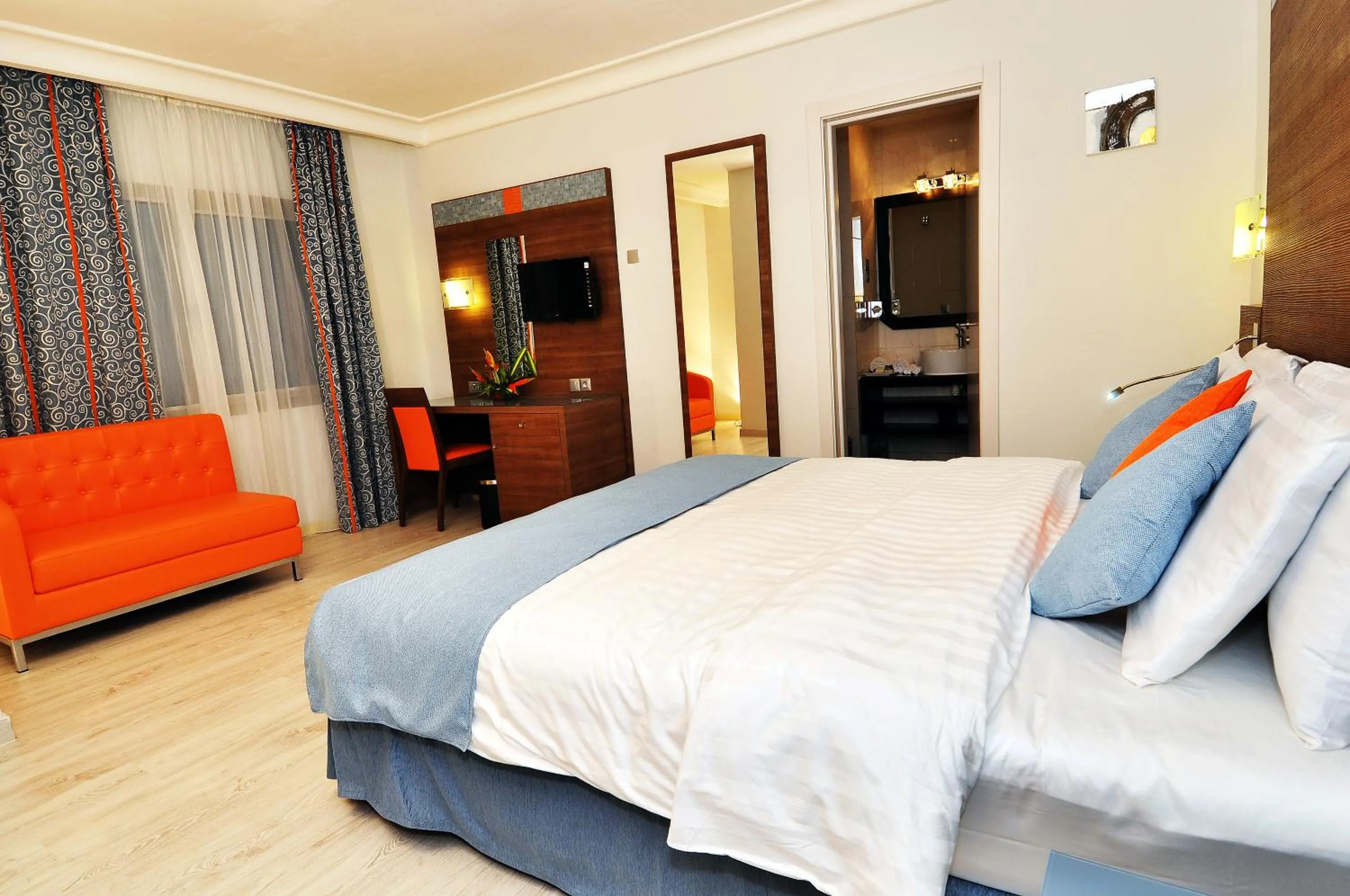 Bedroom, Bed in Benin Royal Hotel