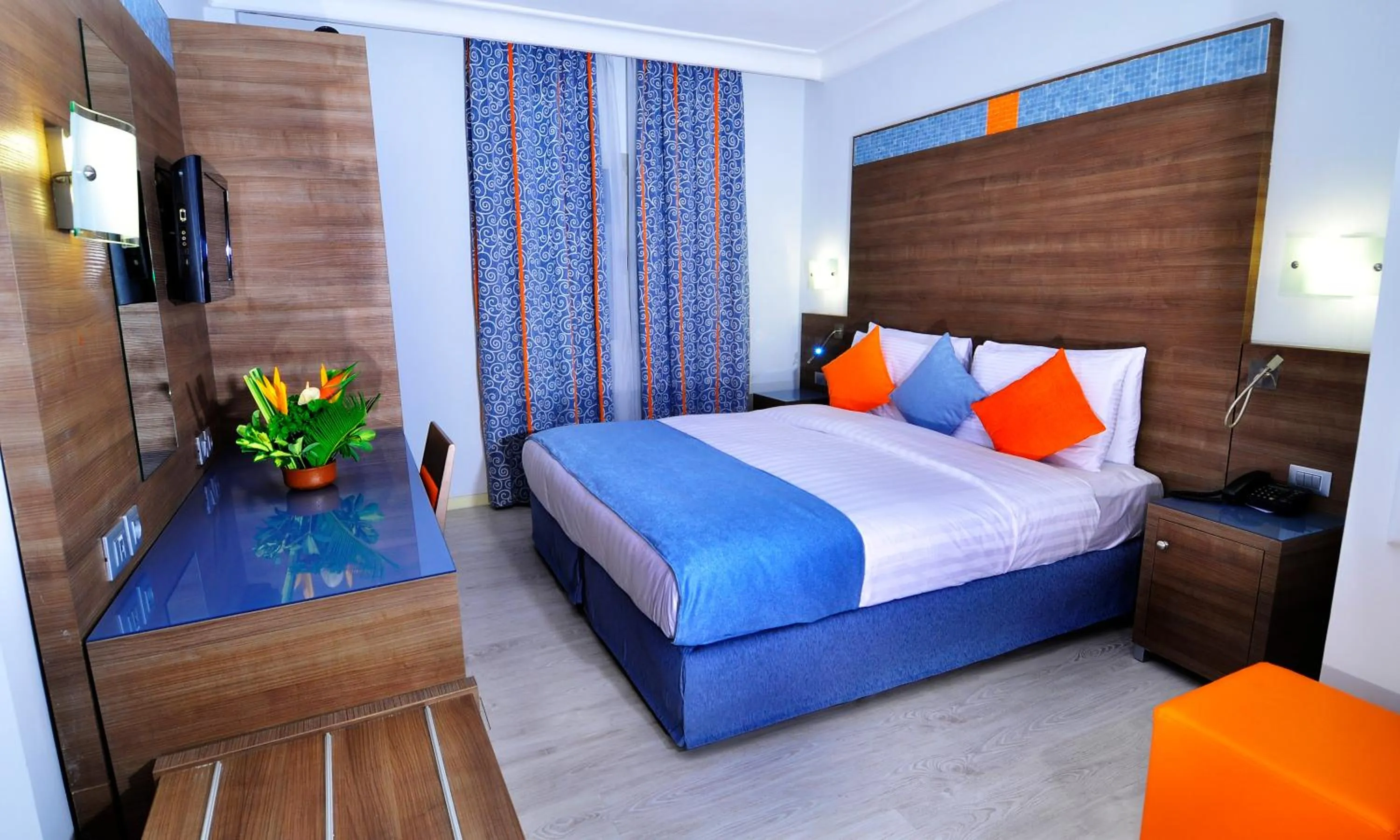 Bedroom, Bed in Benin Royal Hotel