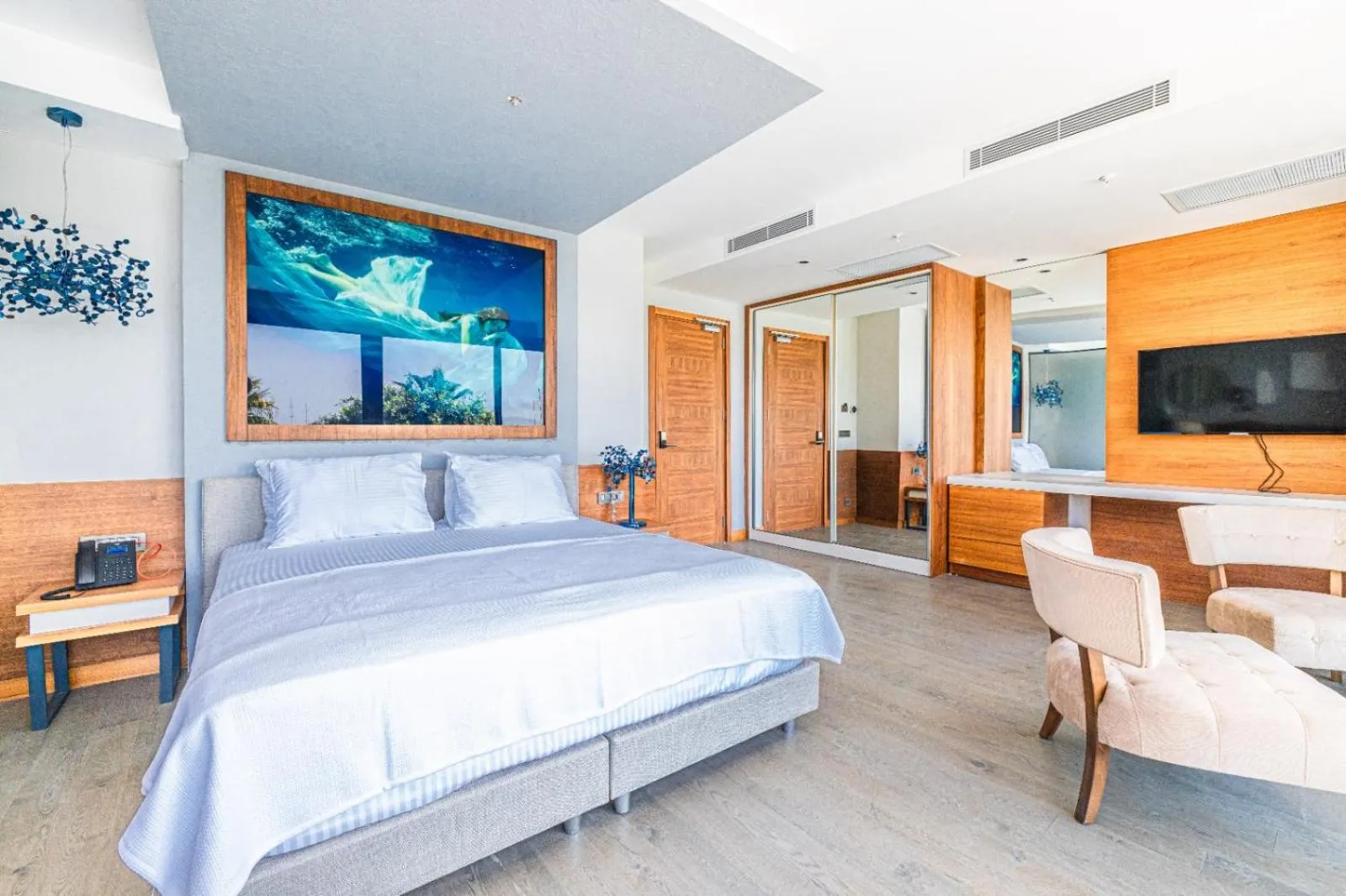 Bed in Gözegir Hotel