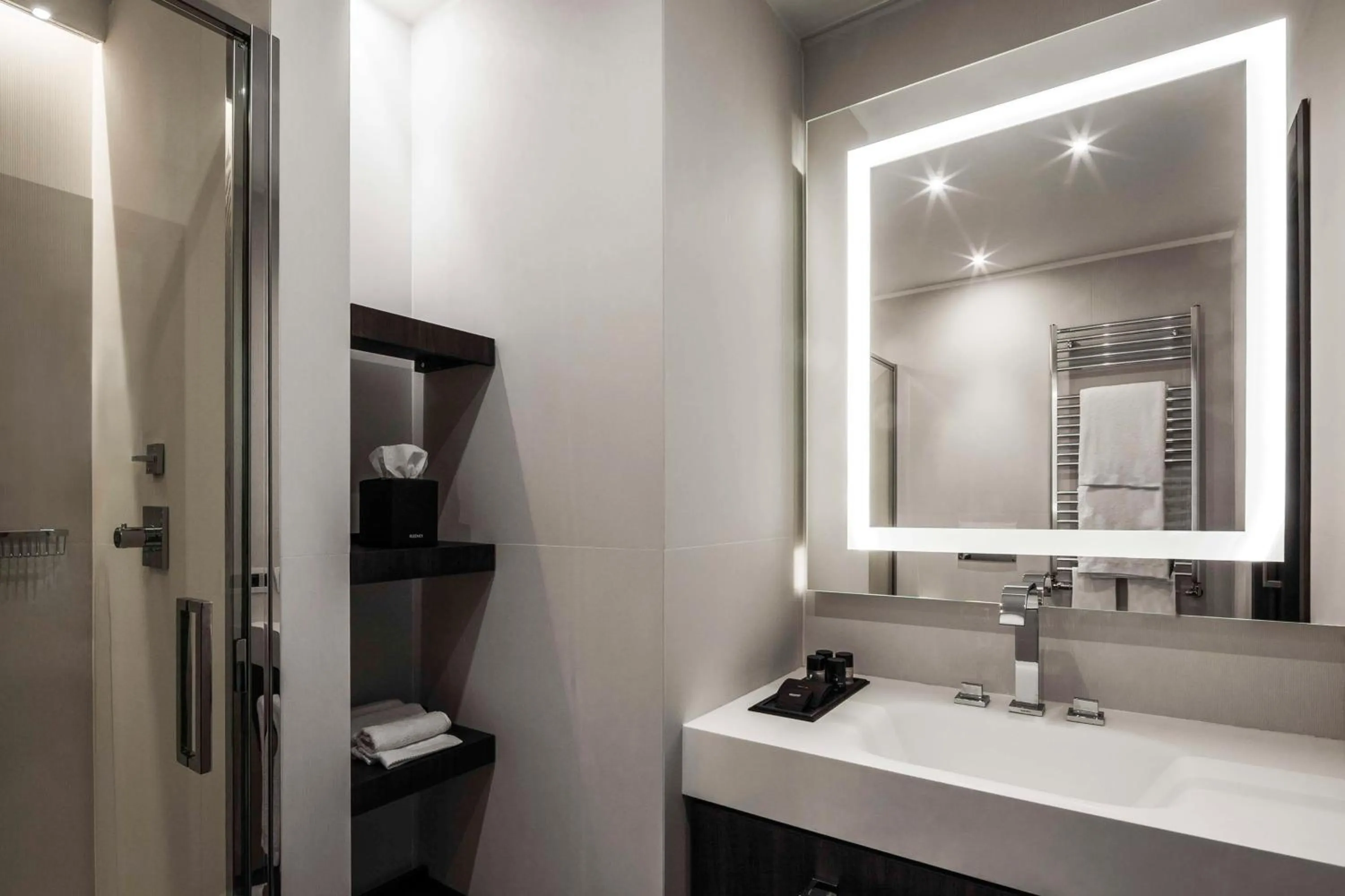 Bathroom in Hyatt Centric Milan Centrale