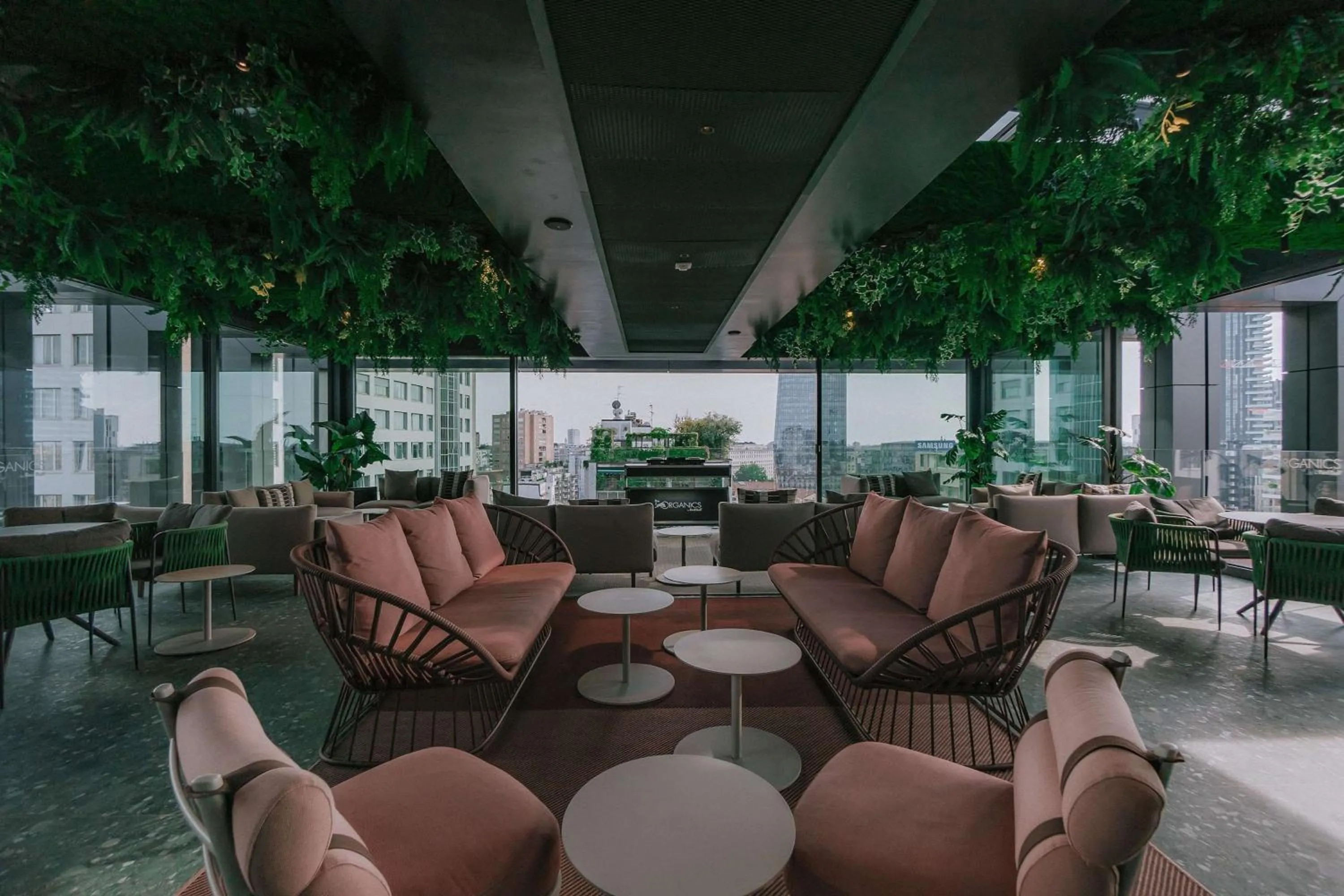 Lounge or bar in Hyatt Centric Milan Centrale