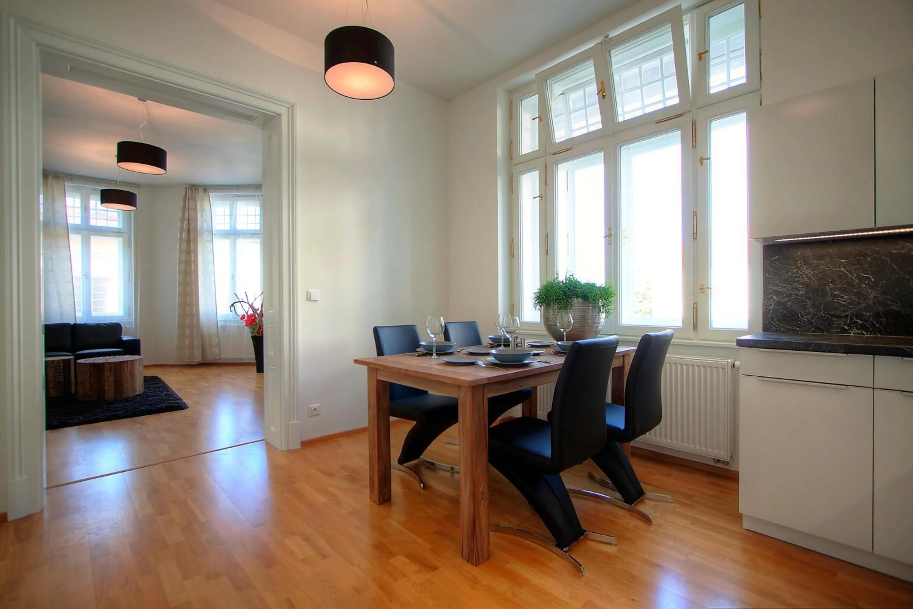 Dining area in Bishop Apartments