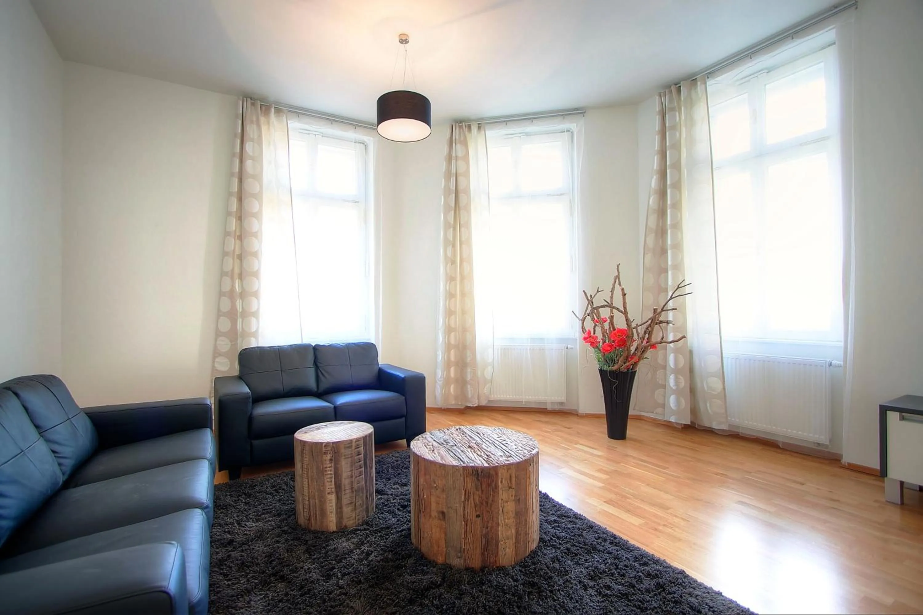 Living room in Bishop Apartments