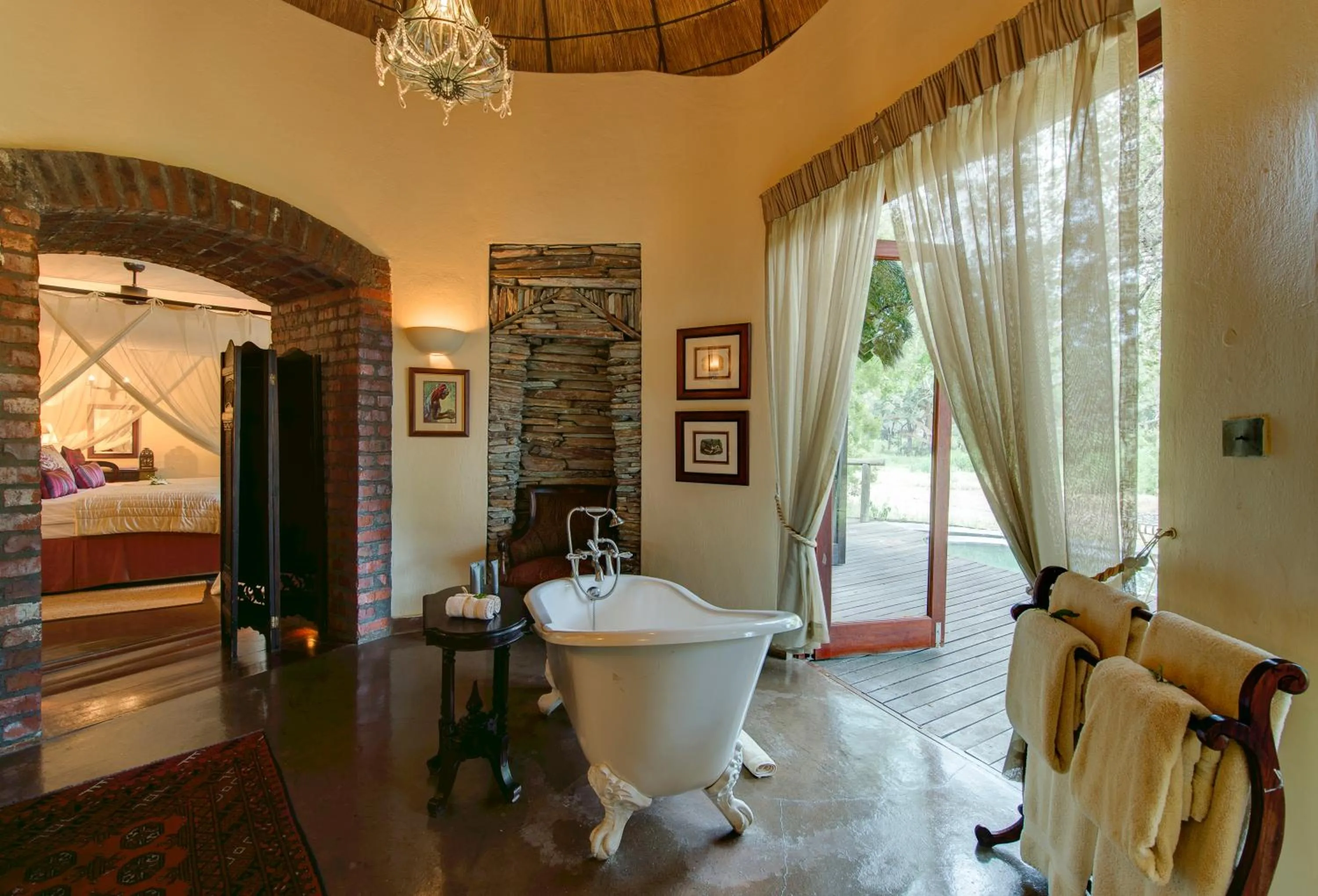 Bathroom in Tintswalo Safari