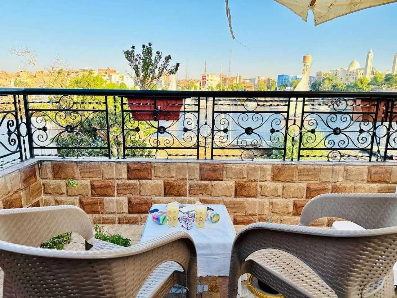 Restaurant/places to eat in Bakar Nubian Guest House